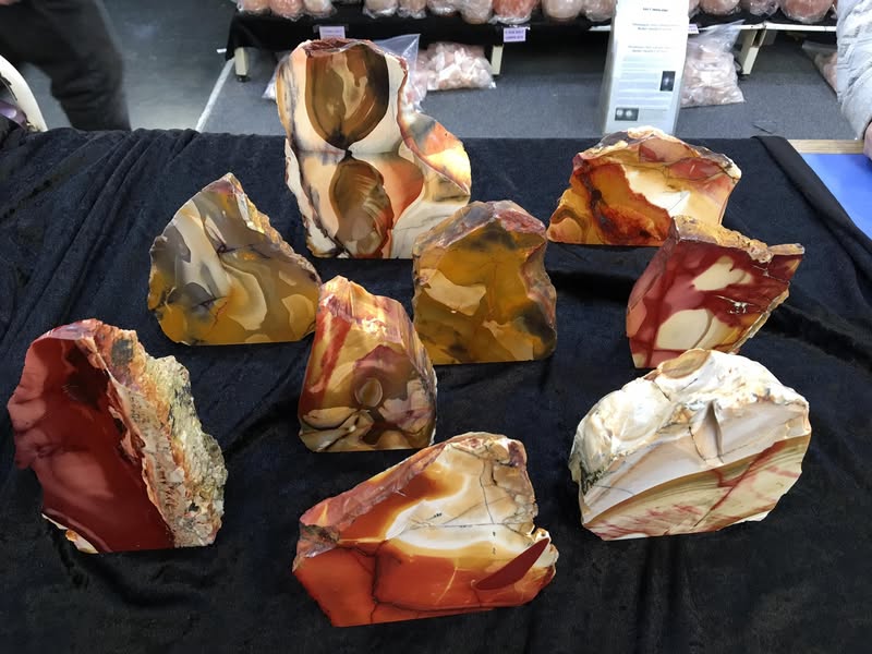 Mookaite: The Fossilised Gemstone of Ancient Australian Ocean