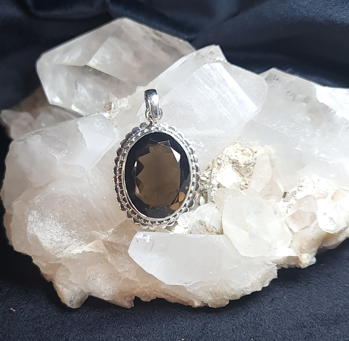 SMOKY QUARTZ PENDANT set in STERLING SILVER 3SSSQP1