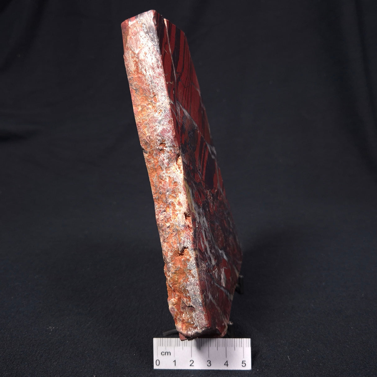 BANDED JASPER WITH HEMATITE AND QUARTZ, Australia YSC026