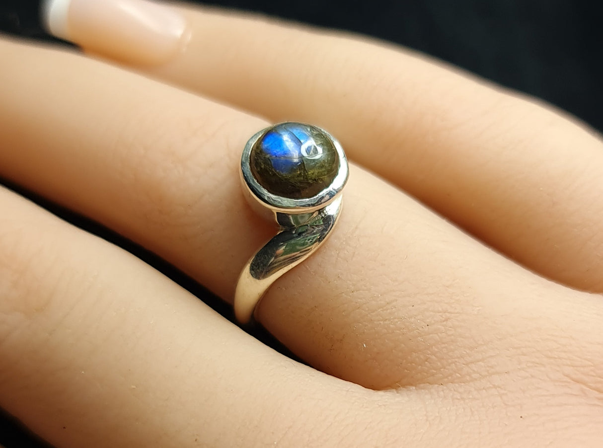 LABRADORITE RING set in STERLING SILVER 3SSLR2