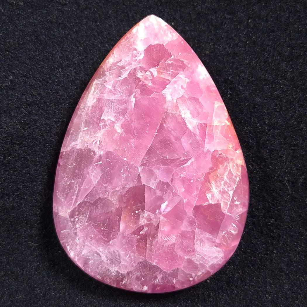 KAMMERERITE CABOCHON, Morocco XKR002