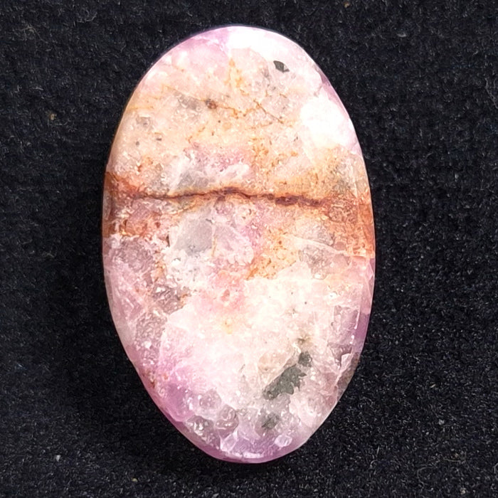 KAMMERERITE CABOCHON, Morocco XKR004