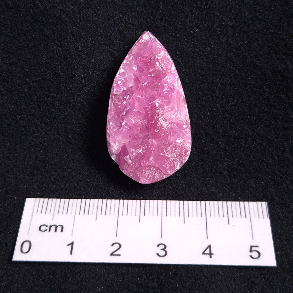 KAMMERERITE CABOCHON, Morocco XKR007