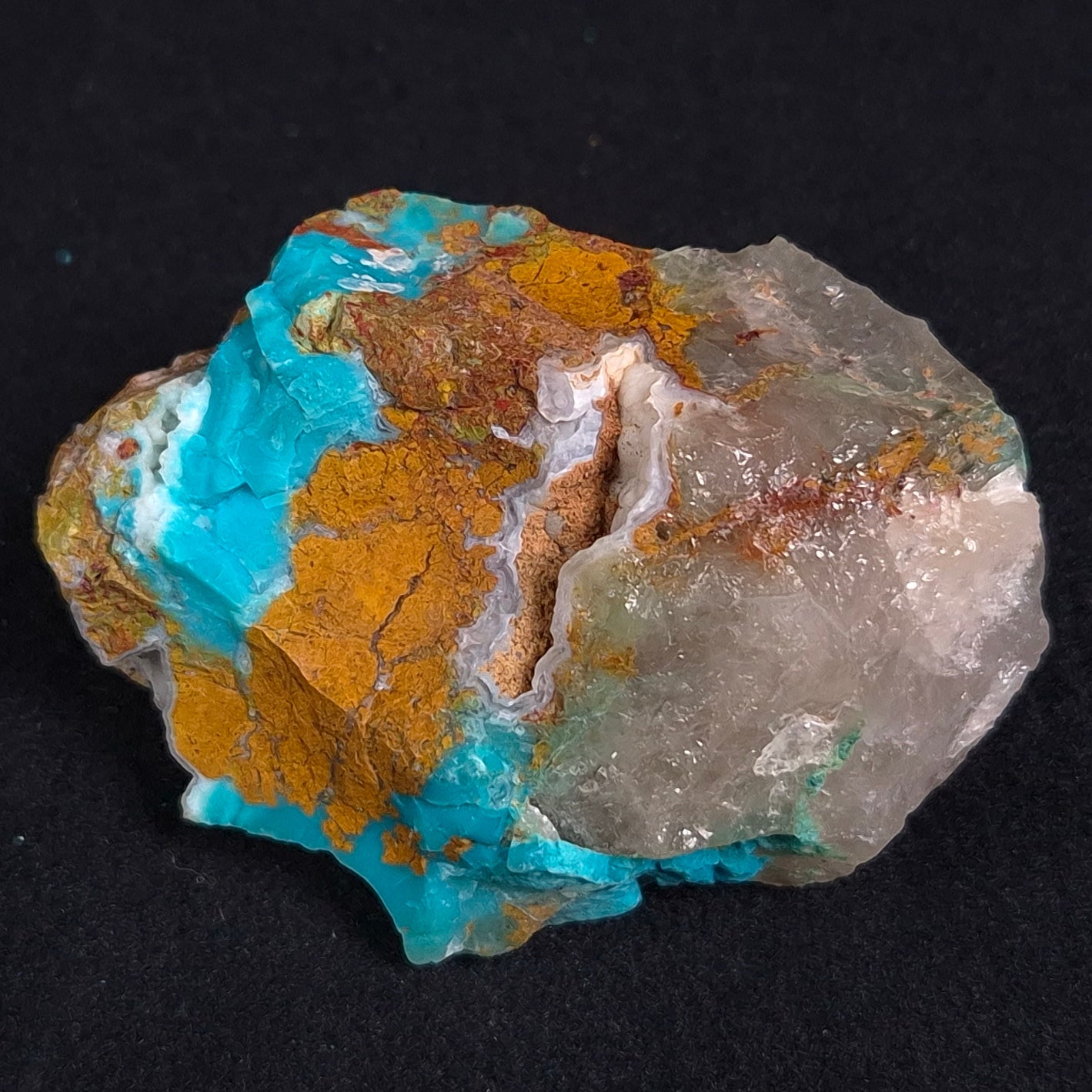 CHRYSOCOLLA CUPRITE QUARTZ, Australia ZRC006