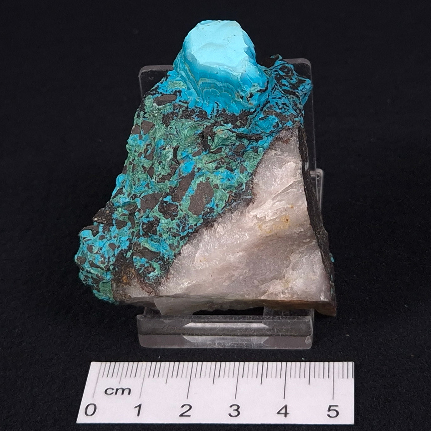 CHRYSOCOLLA CUPRITE MALACHITE QUARTZ, Australia ZRC008
