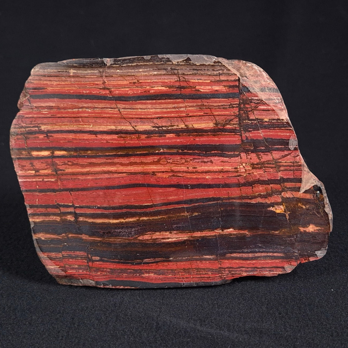 BANDED JASPER WITH HEMATITE, Australia YSC065