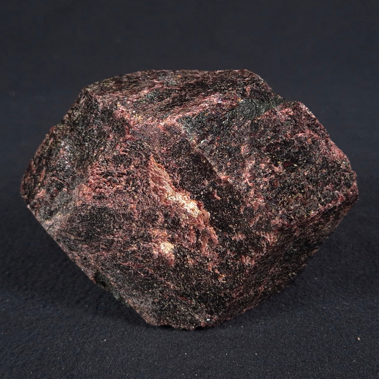 LARGE ALMANDINE GARNET, Australia XGC016