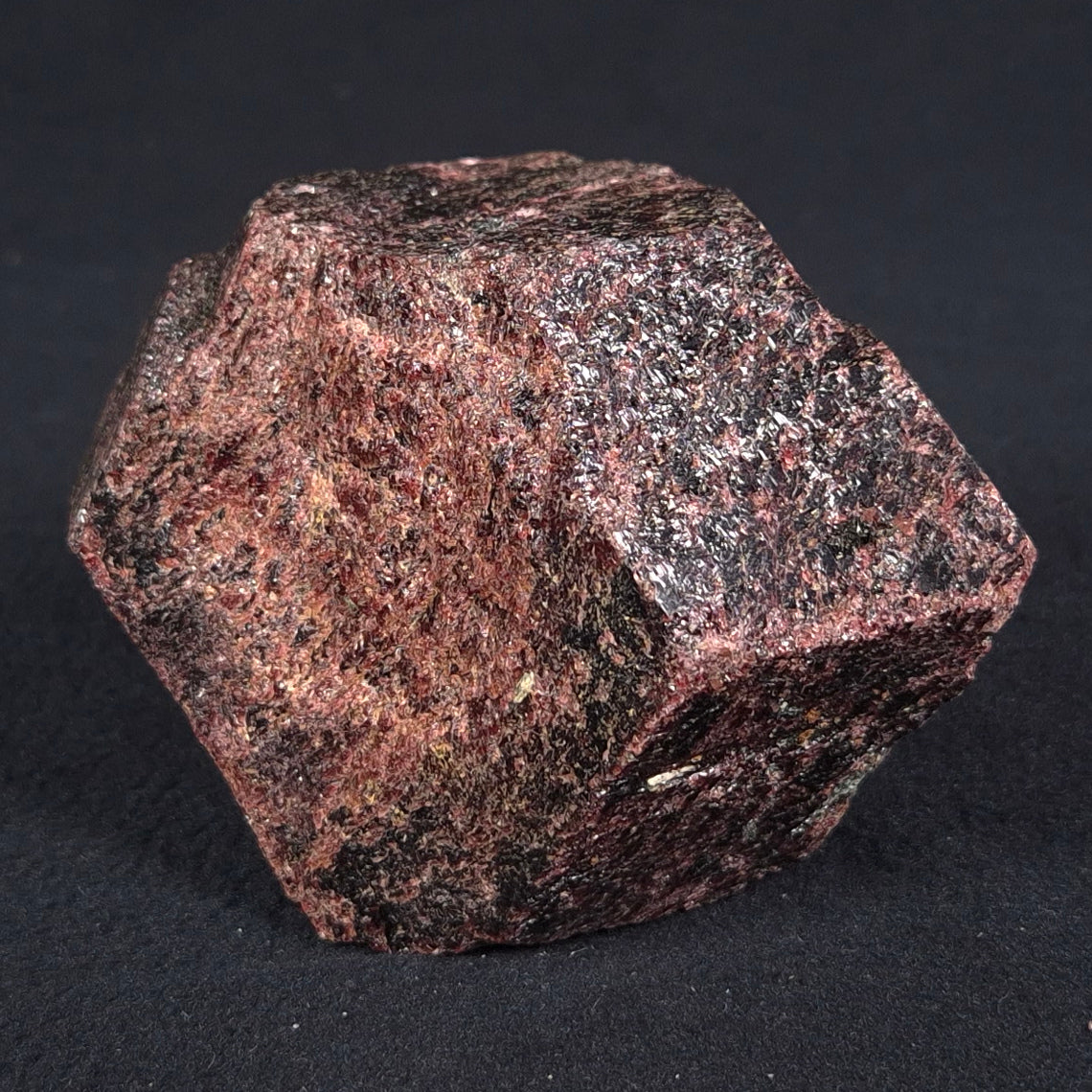 LARGE ALMANDINE GARNET, Australia XGC016