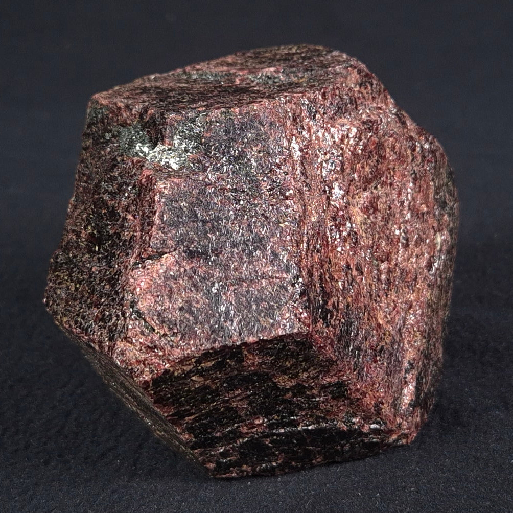LARGE ALMANDINE GARNET, Australia XGC016