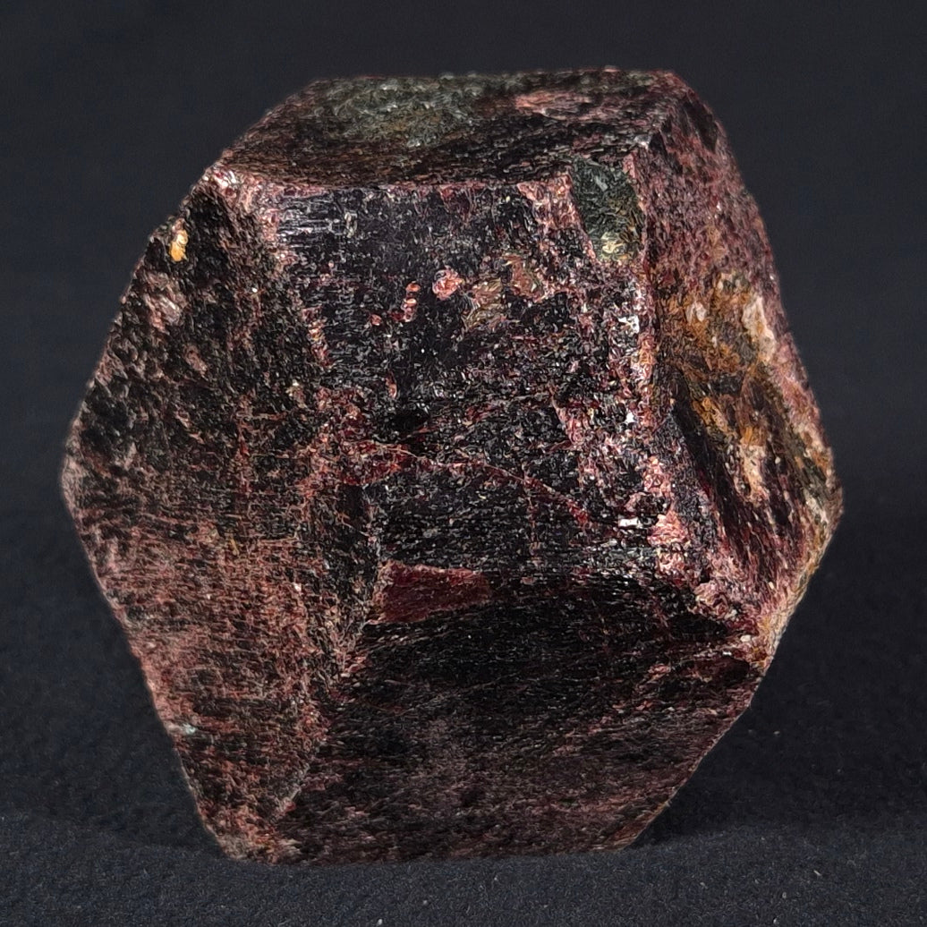 LARGE ALMANDINE GARNET, Australia XGC019