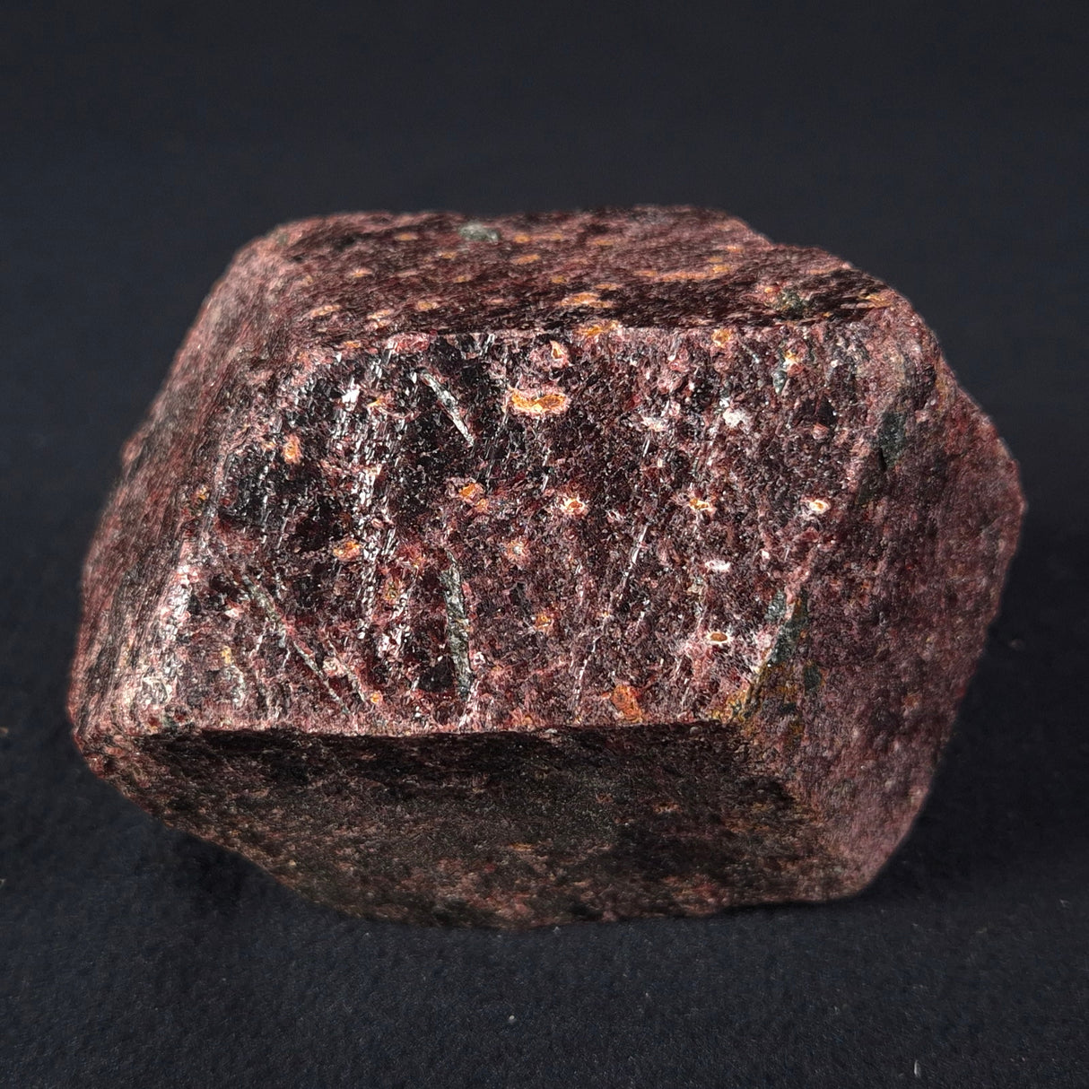 LARGE ALMANDINE GARNET, Australia XGC020