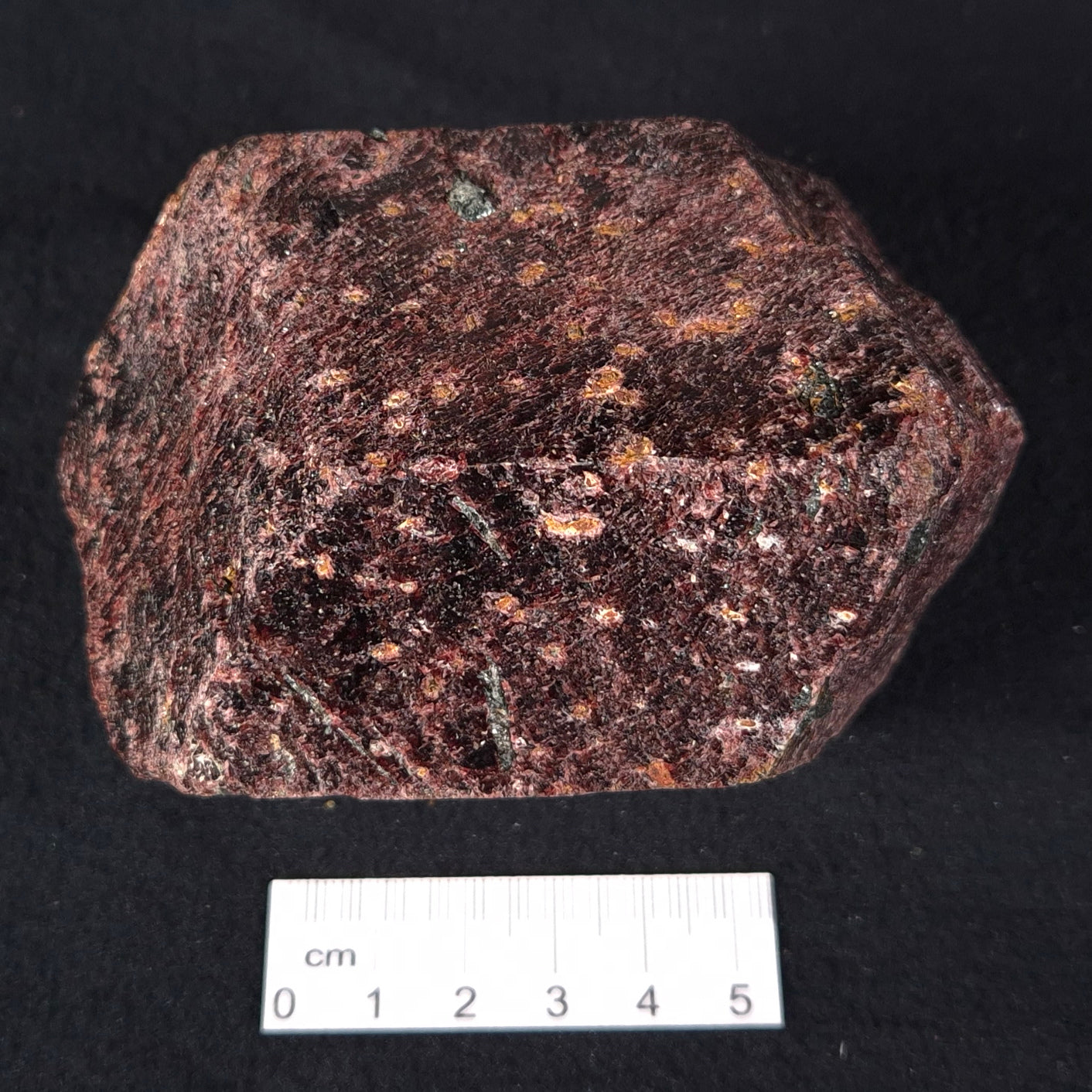LARGE ALMANDINE GARNET, Australia XGC020