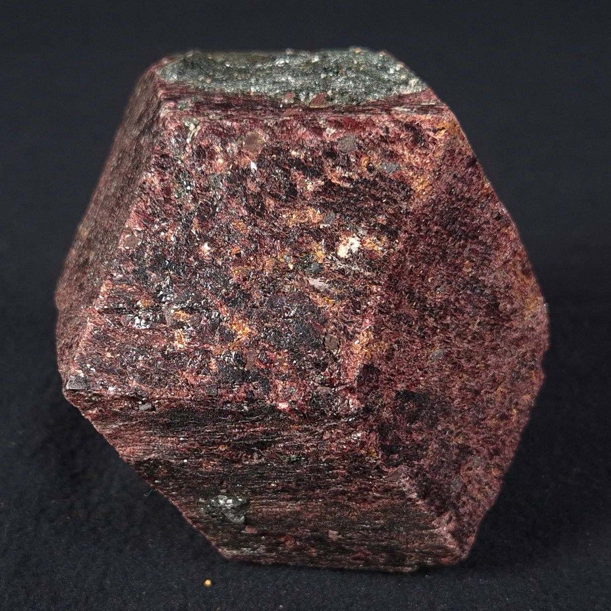 LARGE ALMANDINE GARNET, Australia XGC021