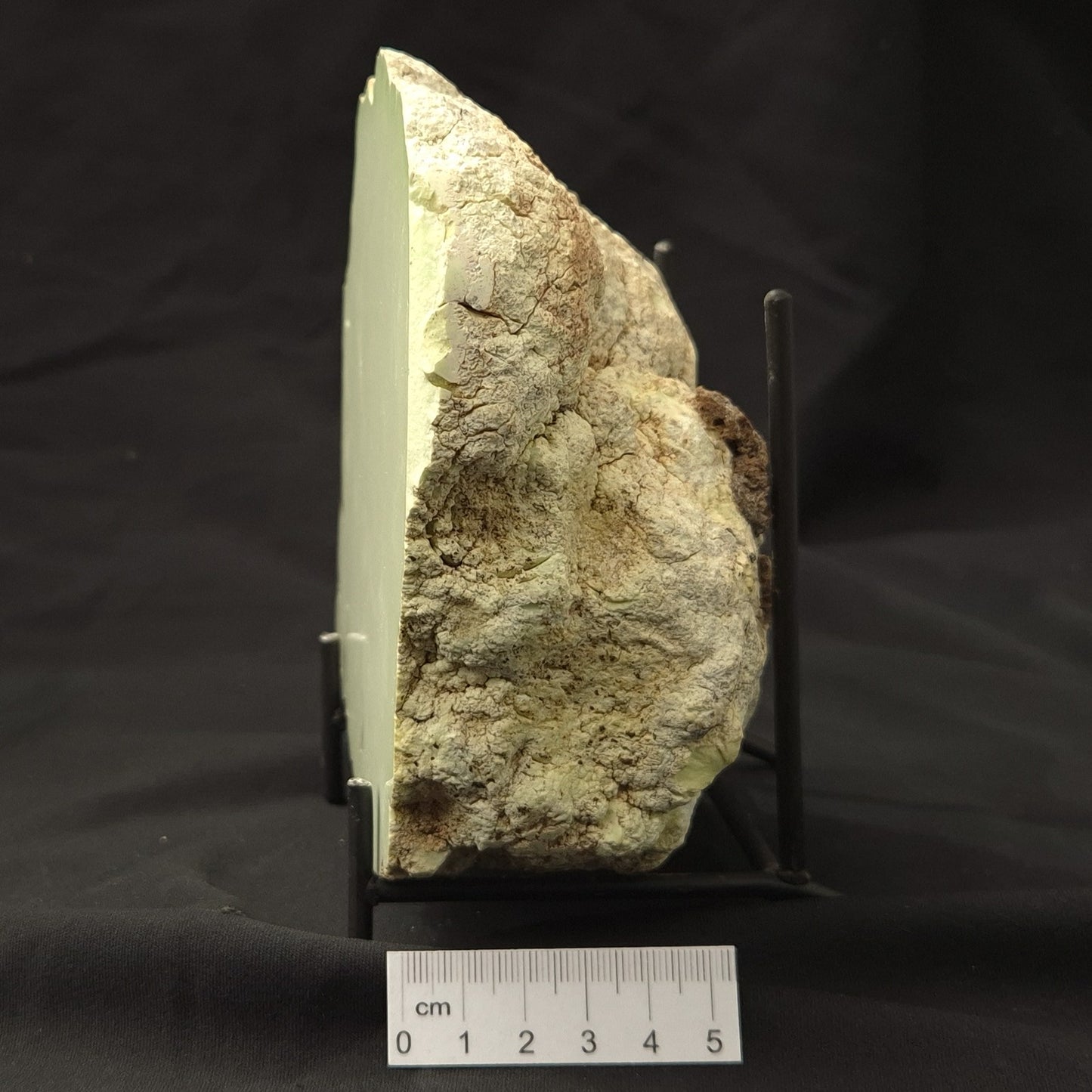 NICKEL MAGNESITE (LEMON CHRYSOPRASE), Australia YLC007