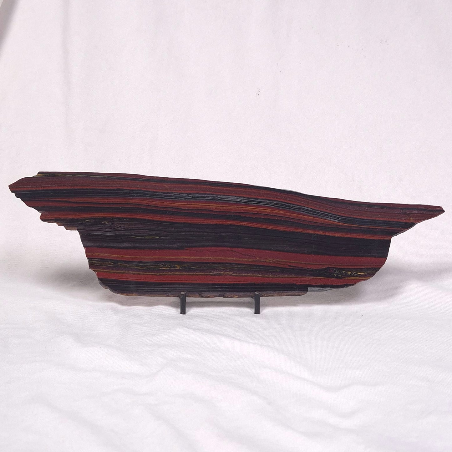 BANDED TIGER IRON MICROBIALITE, Archean, Australia ZBI035