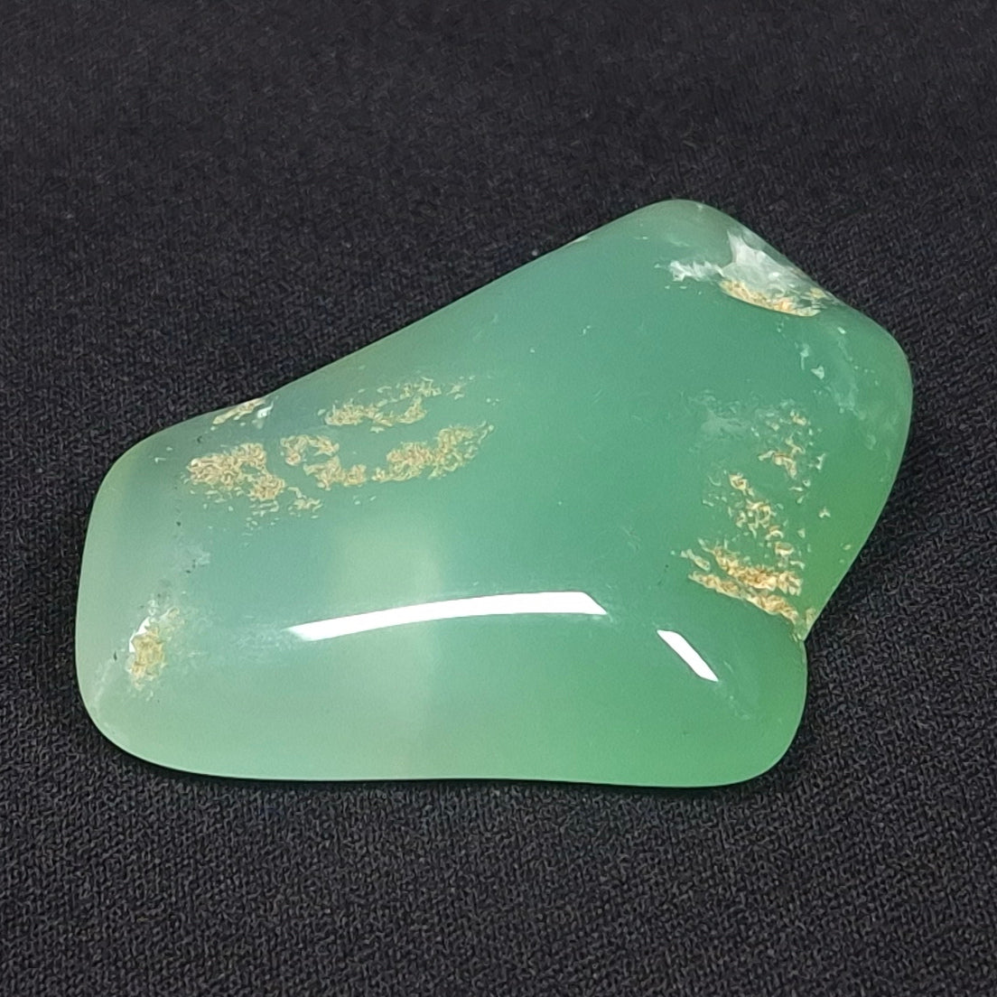 CHRYSOPRASE TUMBLE, Western Australia YCT009