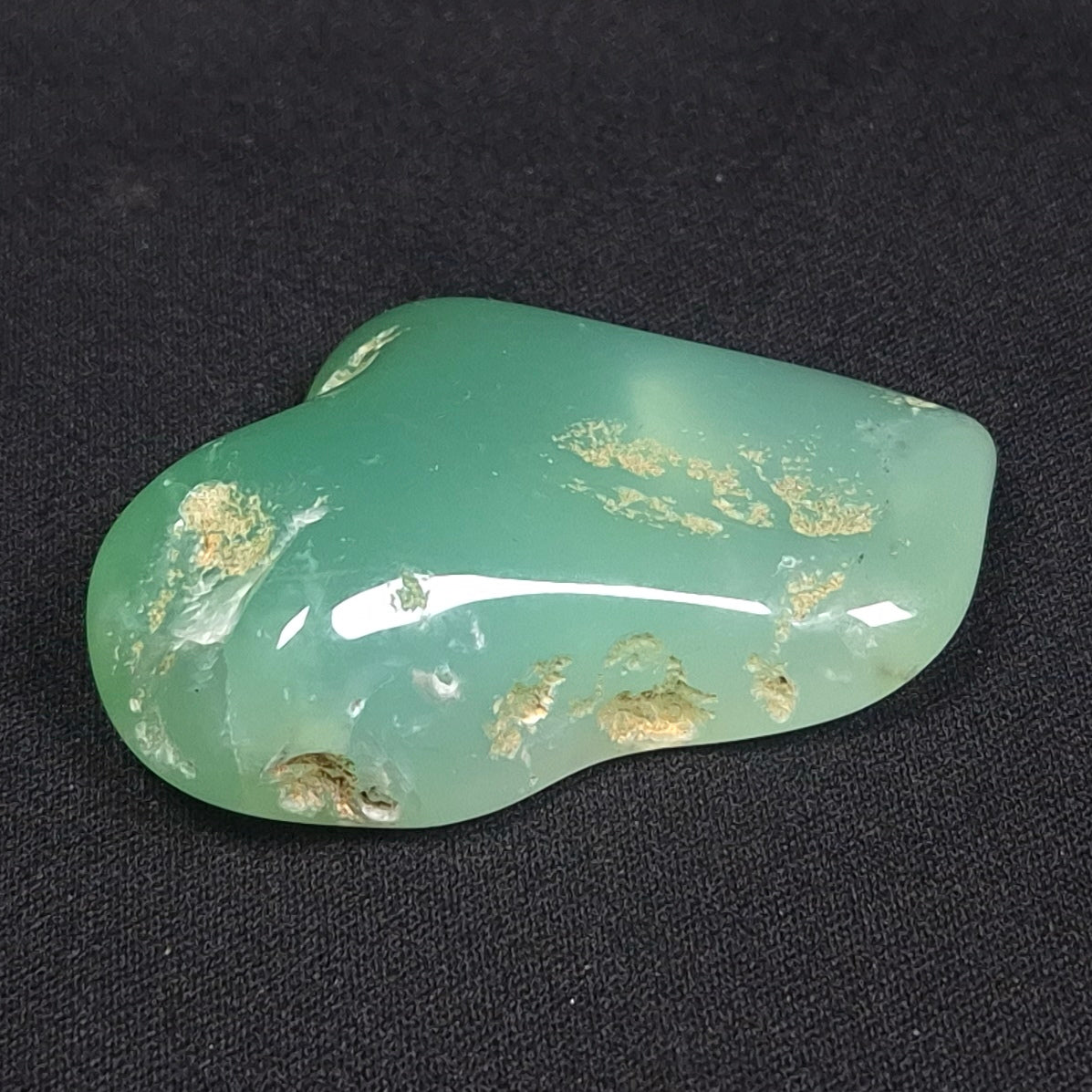 CHRYSOPRASE TUMBLE, Western Australia YCT009