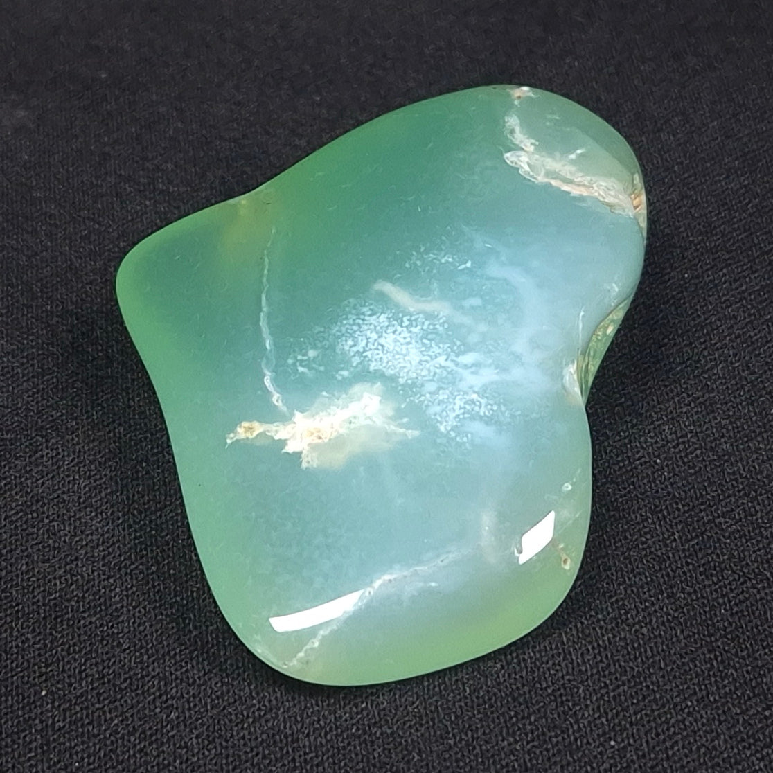 CHRYSOPRASE TUMBLE, Western Australia YCT009