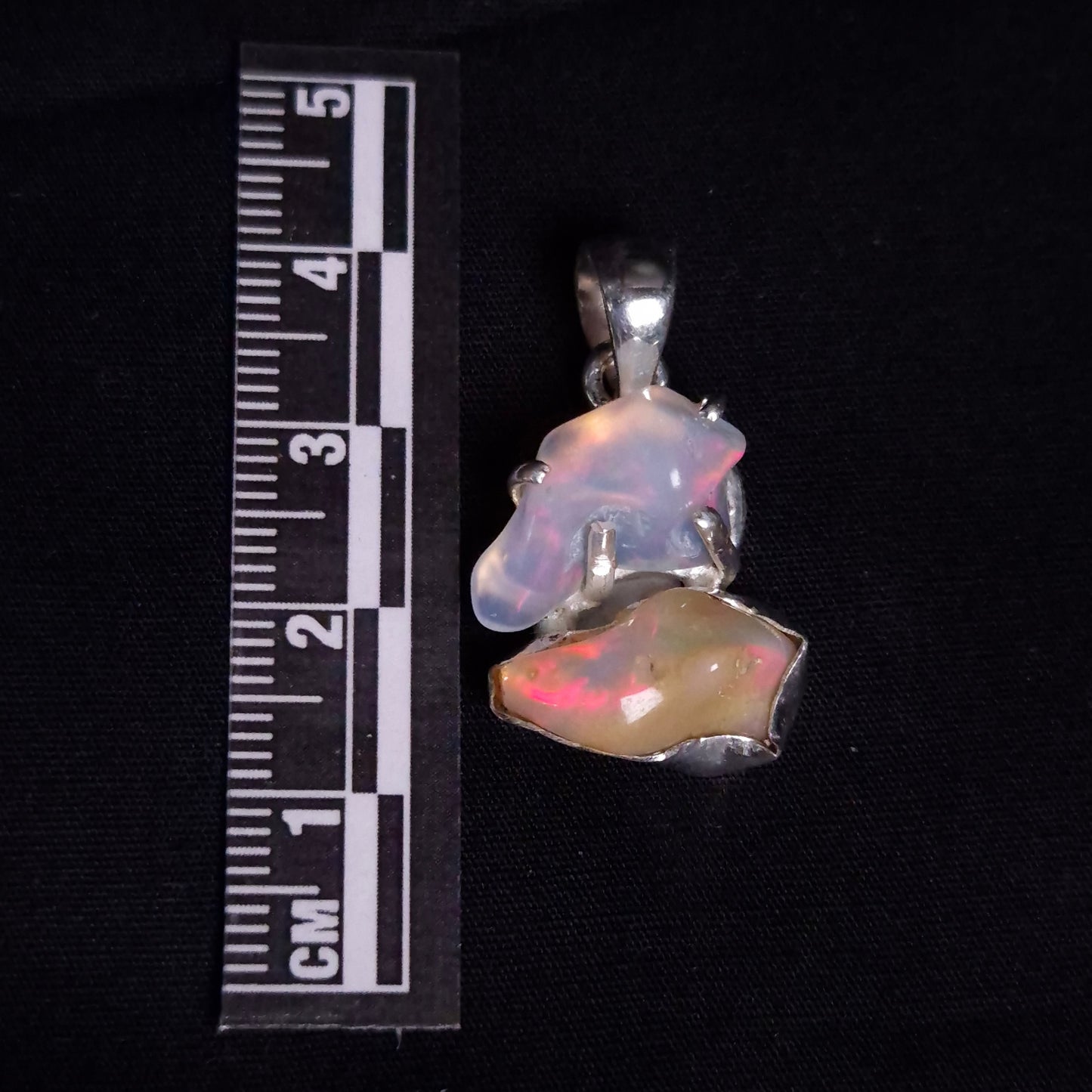 ETHIOPIAN OPAL PENDANT set in STERLING SILVER 3SSEOP1