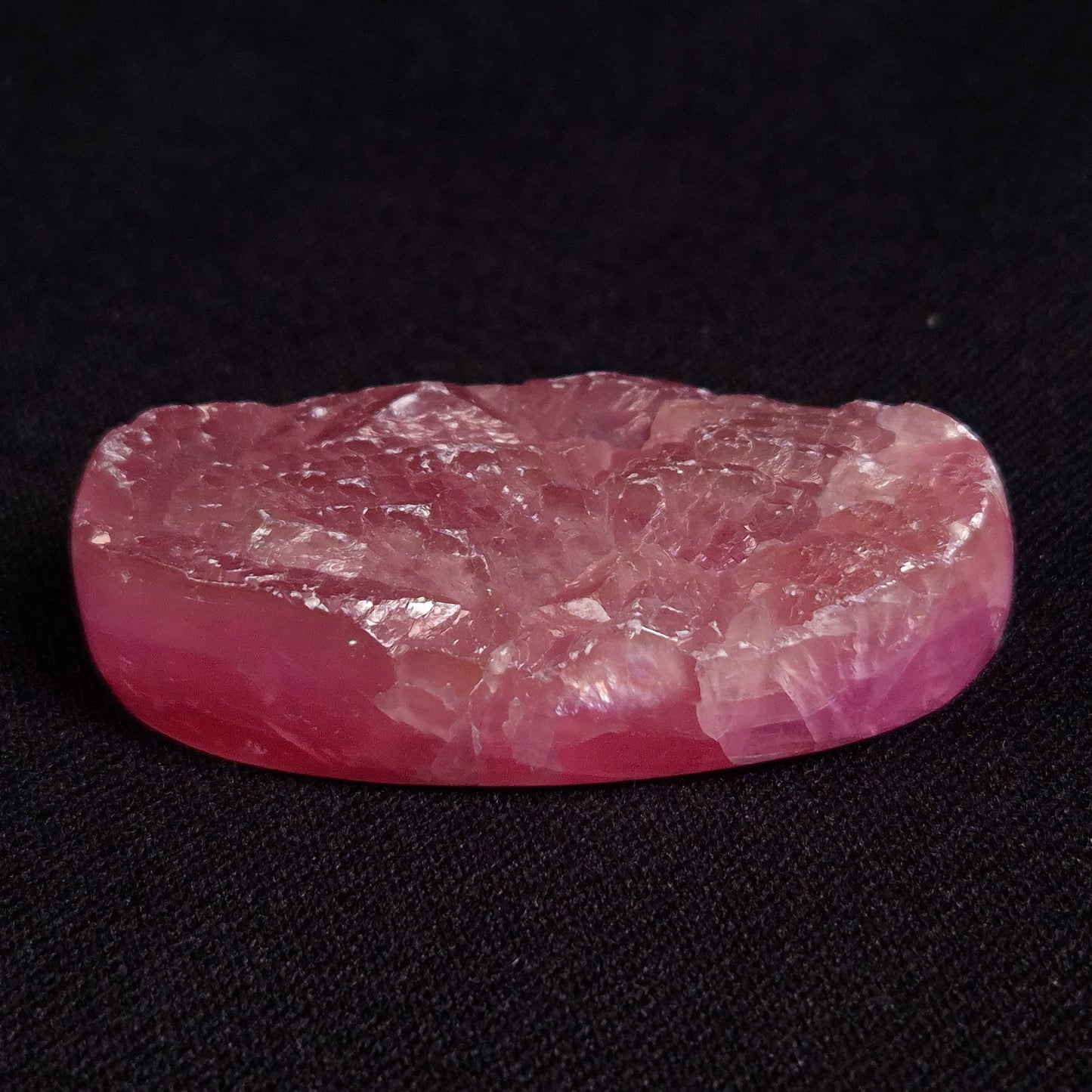 KAMMERERITE CABOCHON, Morocco XKR016