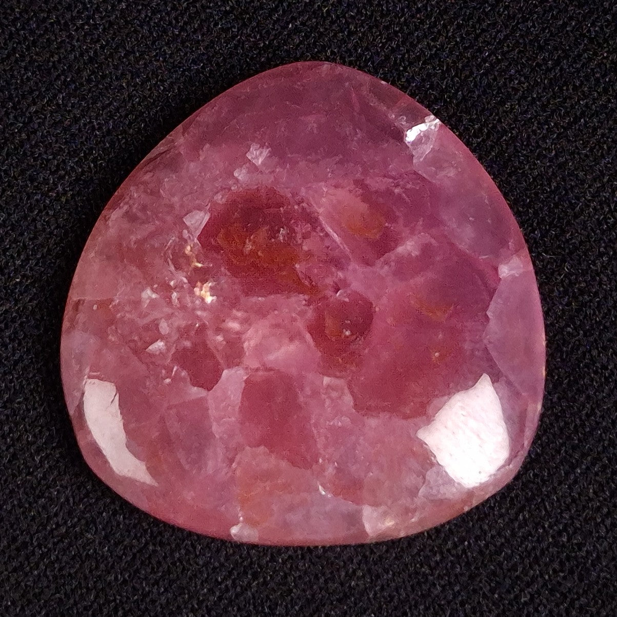 KAMMERERITE CABOCHON, Morocco XKR027