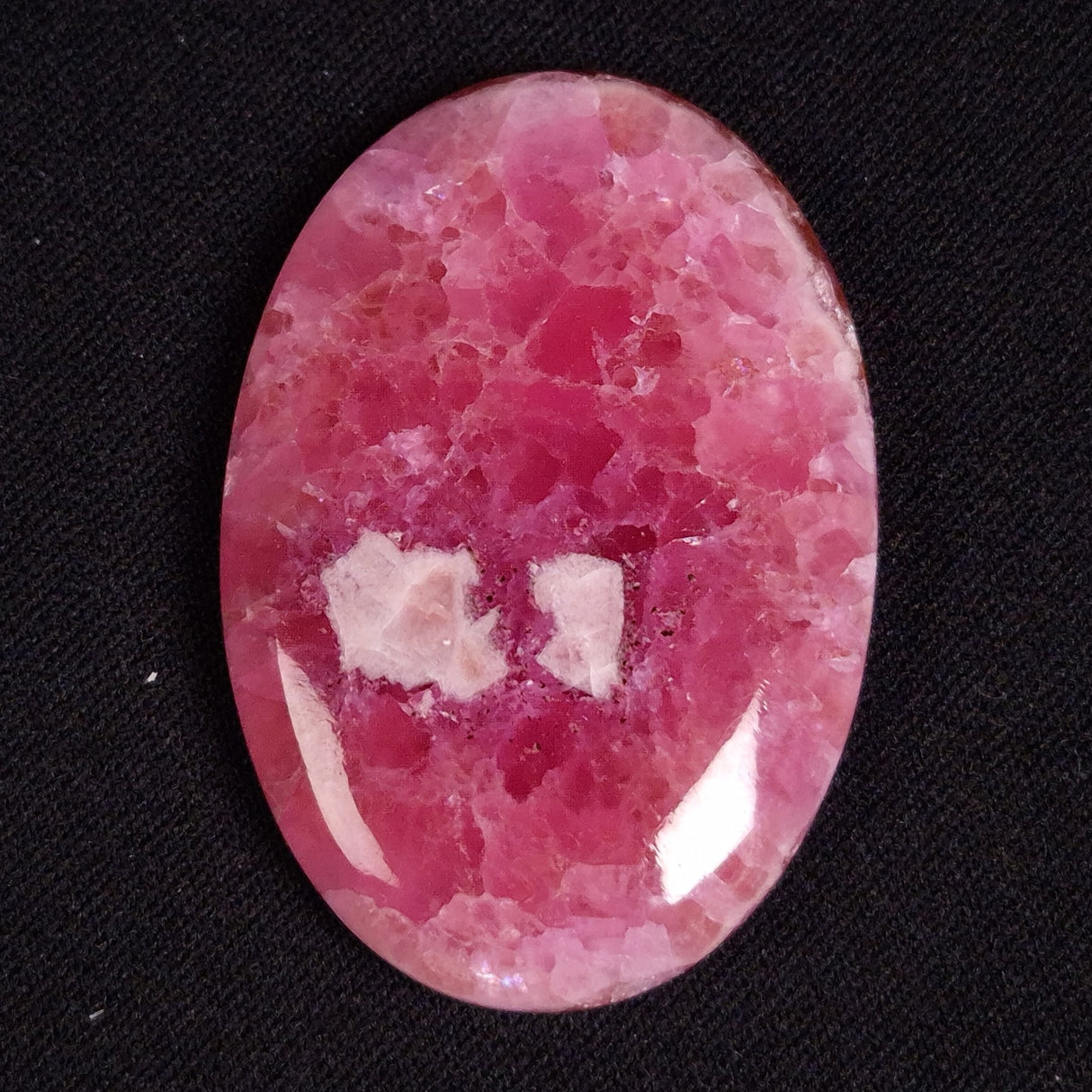 KAMMERERITE CABOCHON, Morocco XKR035