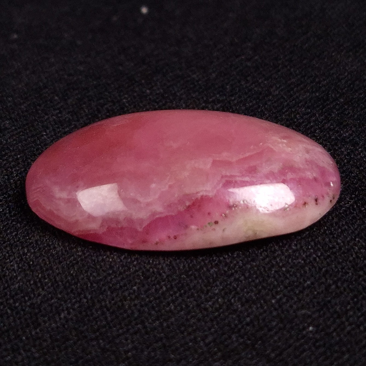 KAMMERERITE CABOCHON, Morocco XKR033