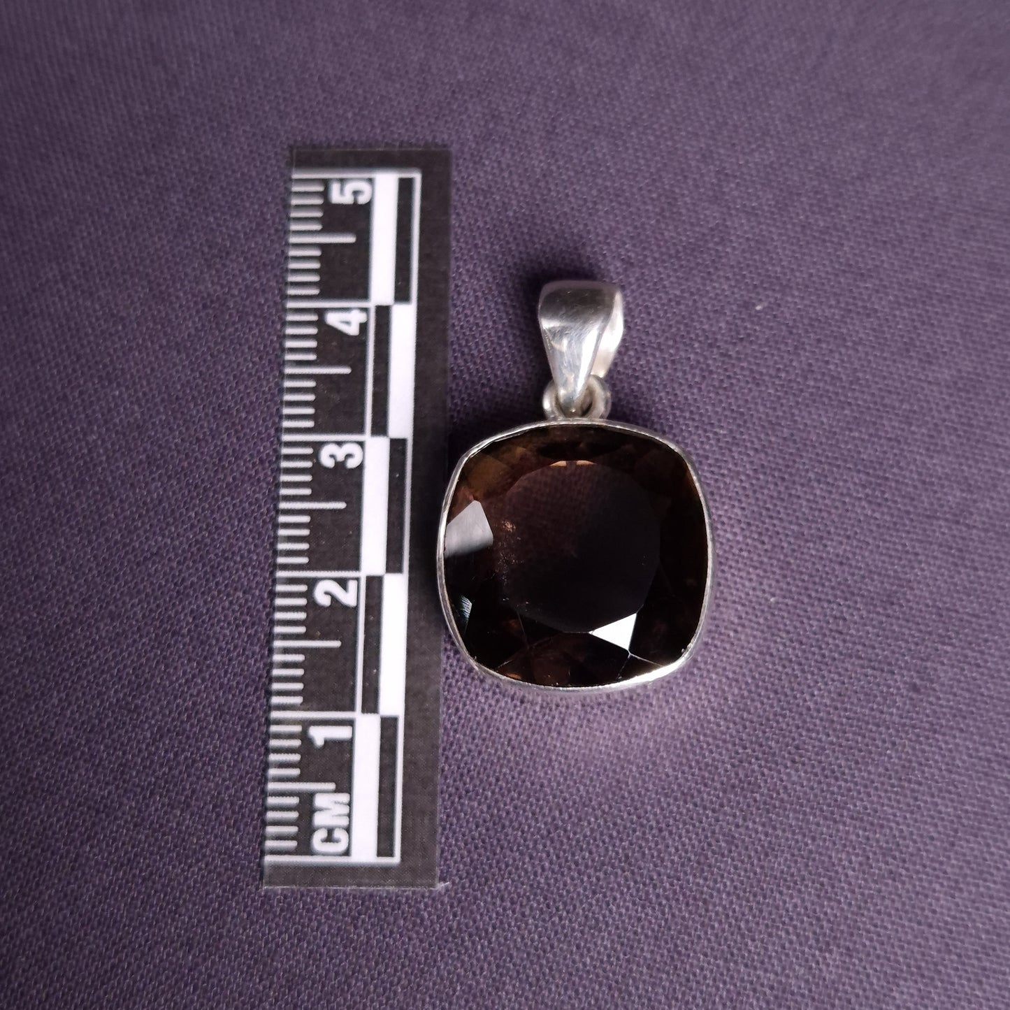SMOKY QUARTZ PENDANT set in STERLING SILVER 3SSSQP3