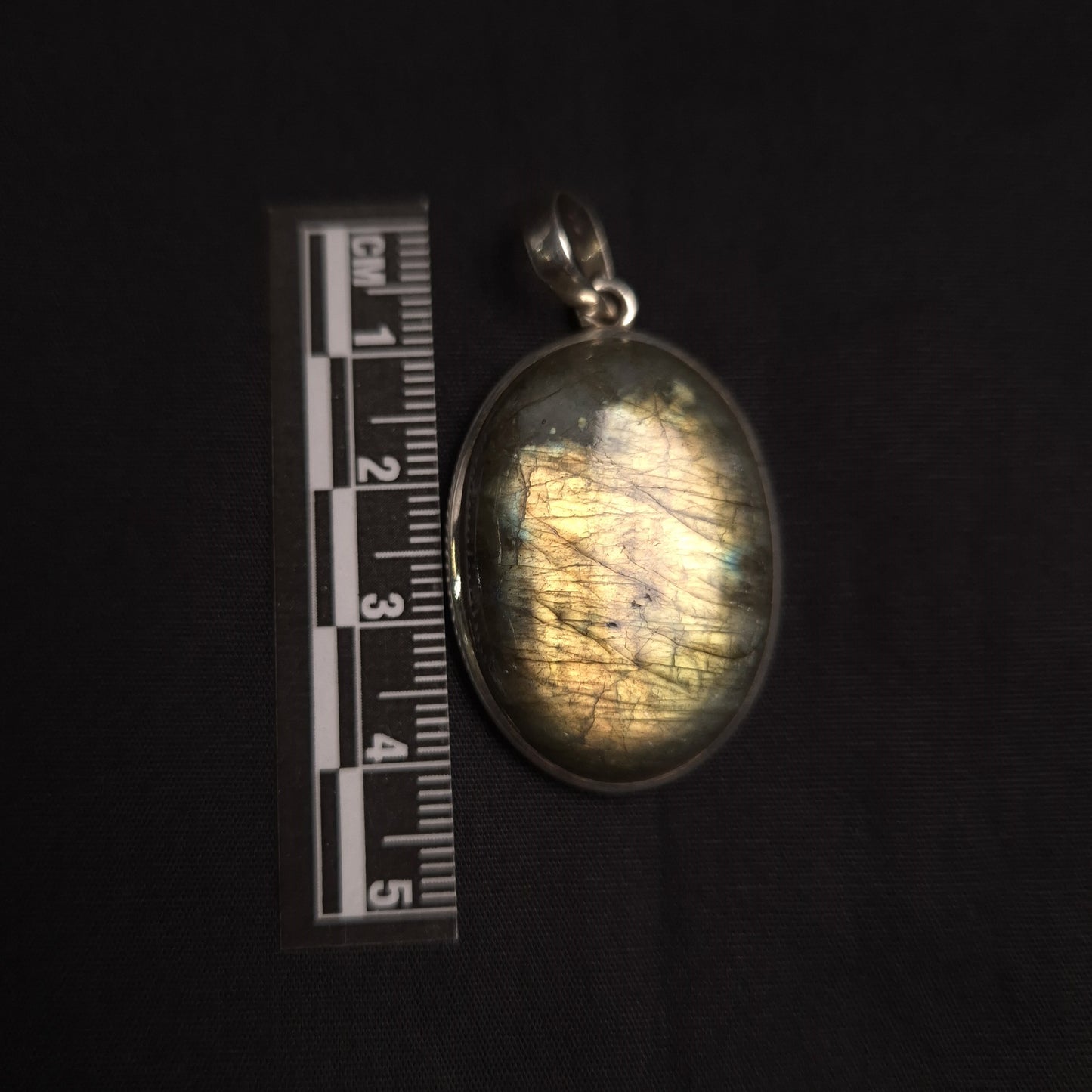LABRADORITE PENDANT set in STERLING SILVER 3SSLPD2
