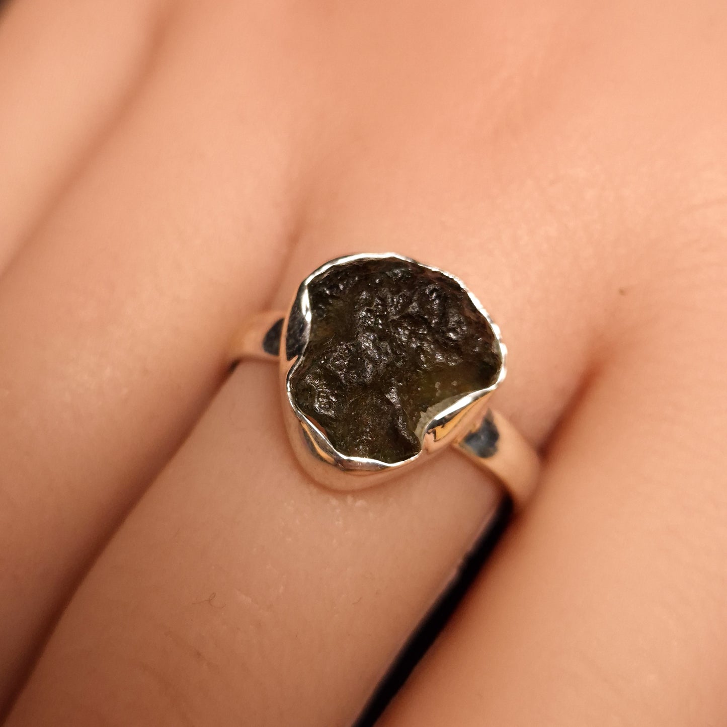 MOLDAVITE RING set in STERLING SILVER 3SSMDVR4