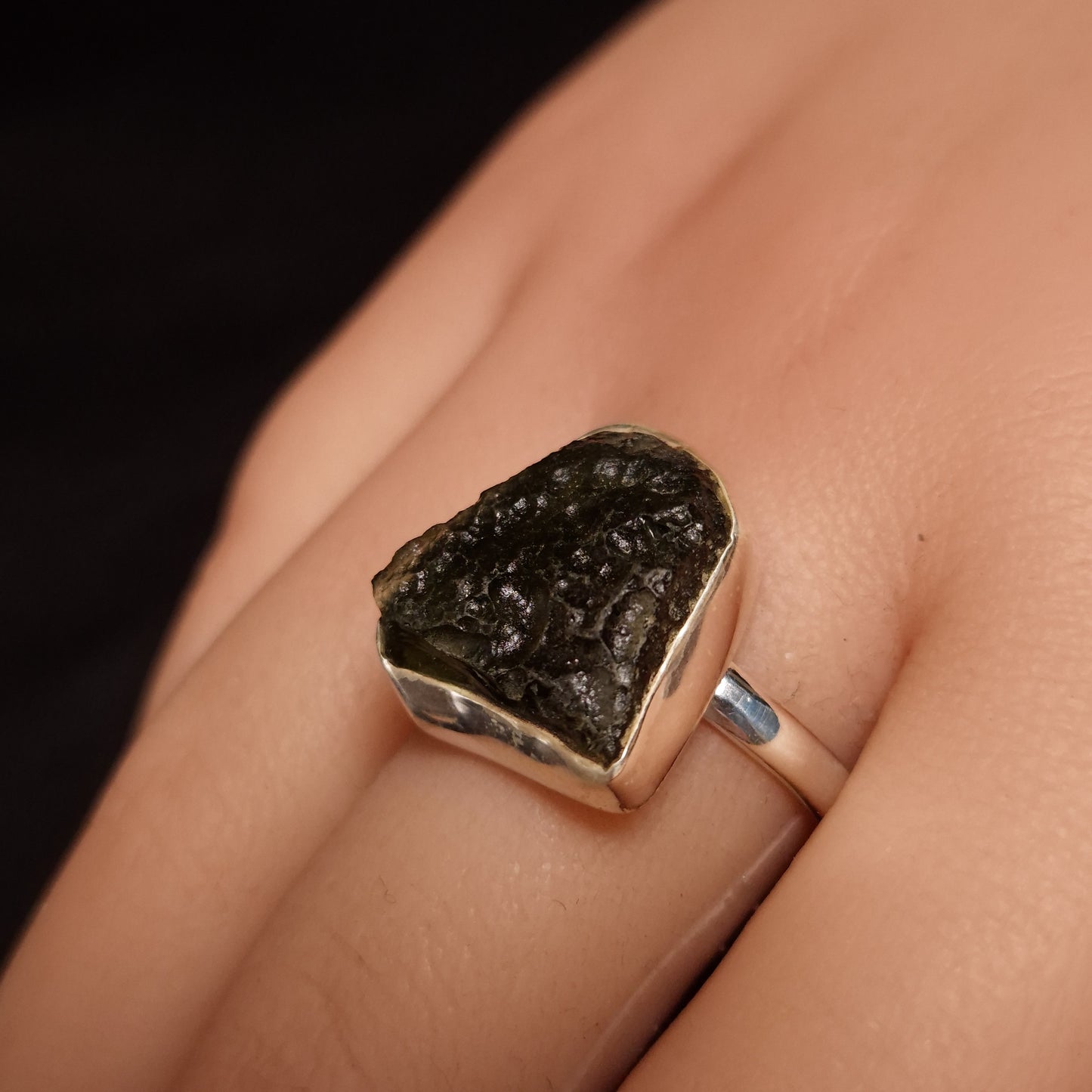 MOLDAVITE RING set in STERLING SILVER 3SSMDVR6