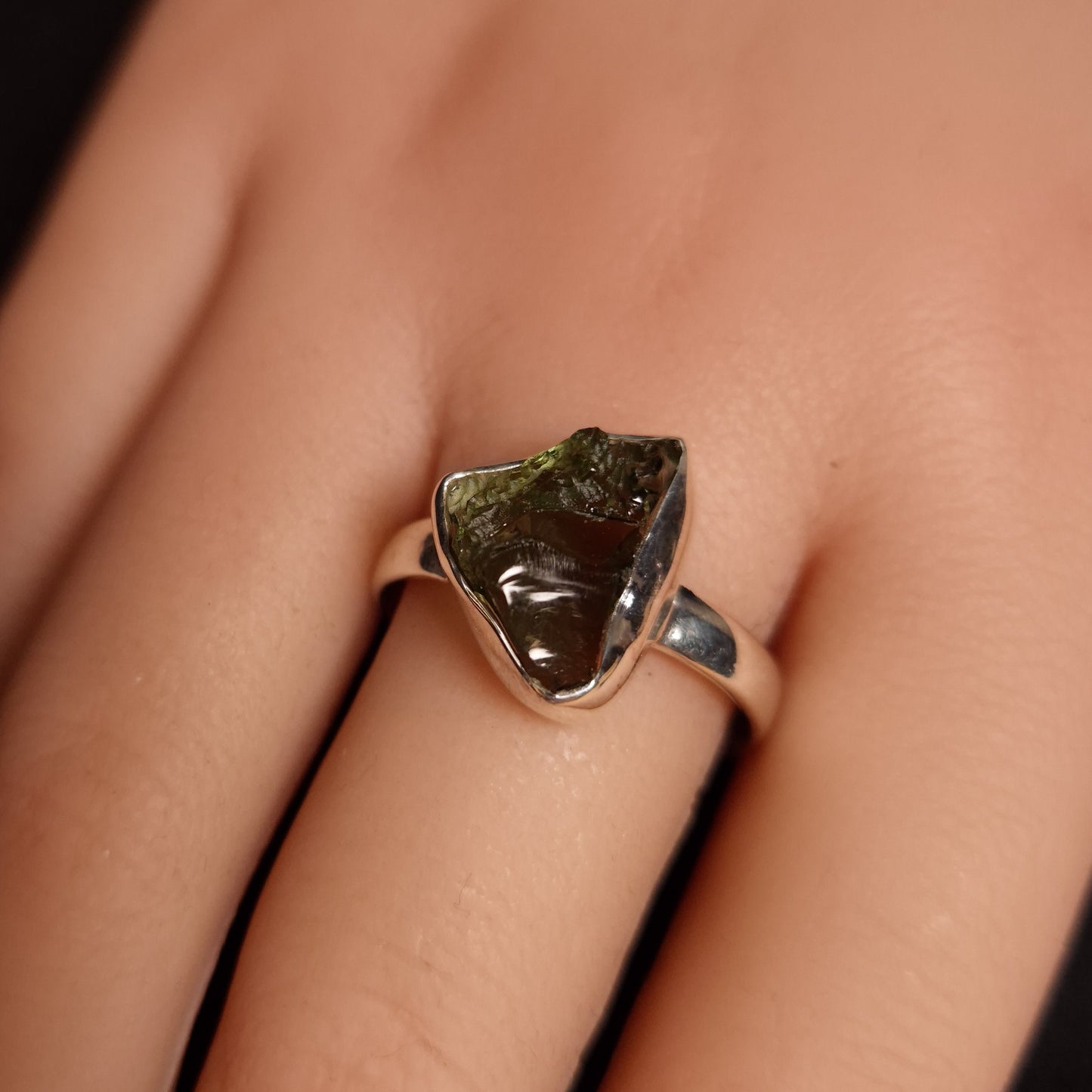 MOLDAVITE RING set in STERLING SILVER 3SSMDVR7