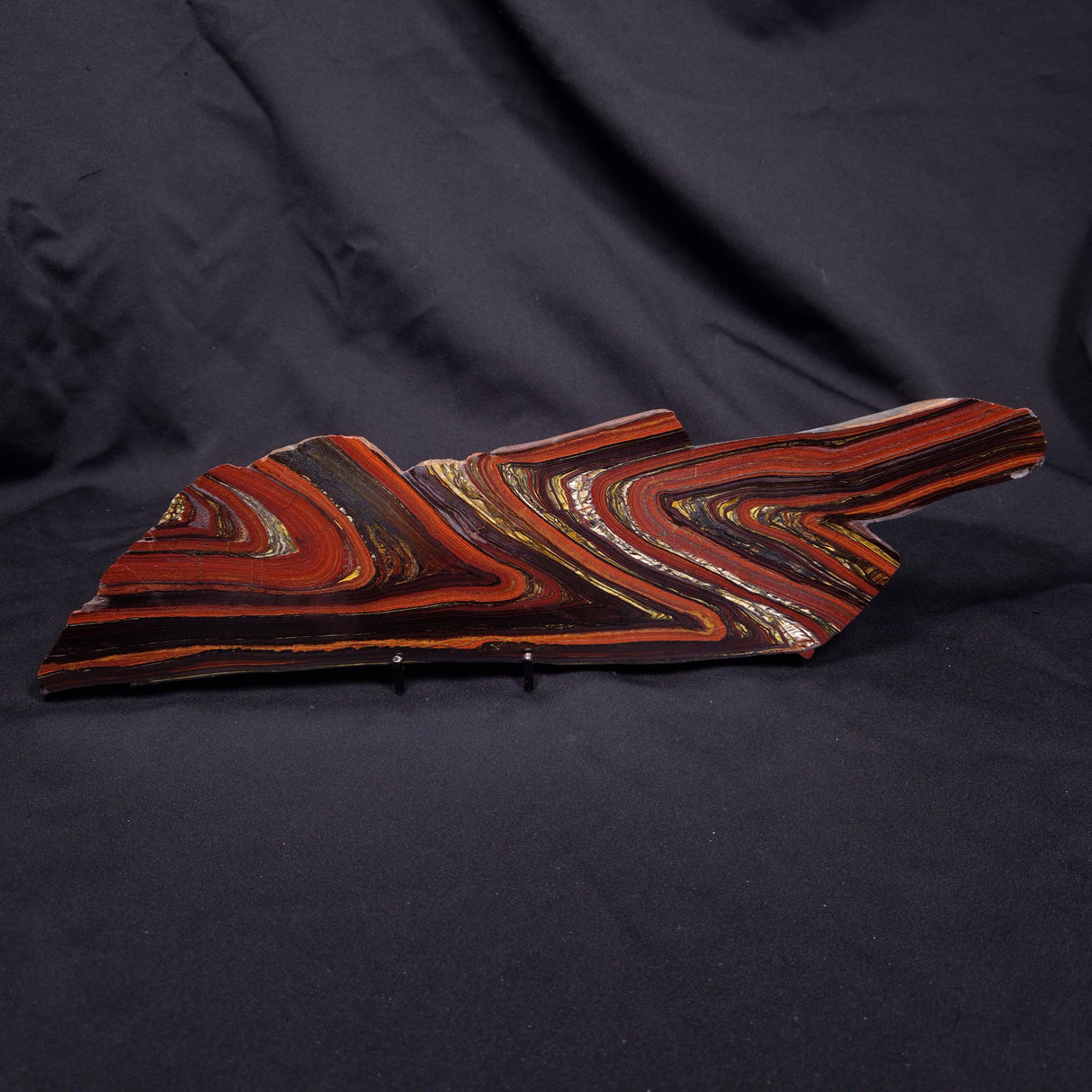 BANDED TIGER IRON MICROBIALITE, Archean, Australia ZBI081