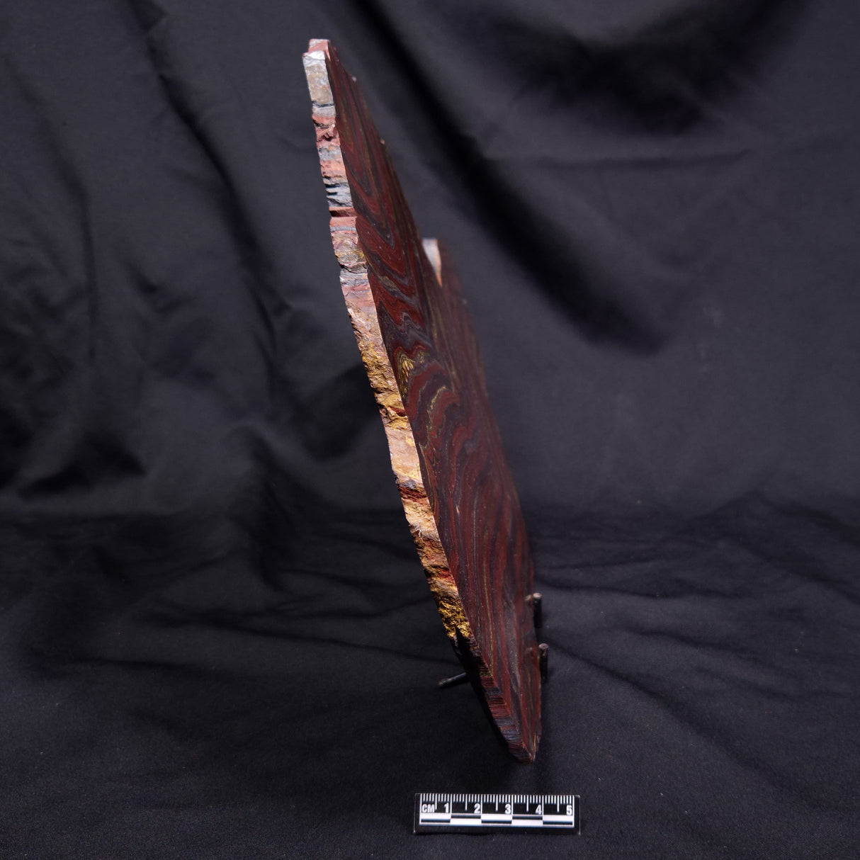 BANDED TIGER IRON MICROBIALITE, Archean, Australia ZBI085