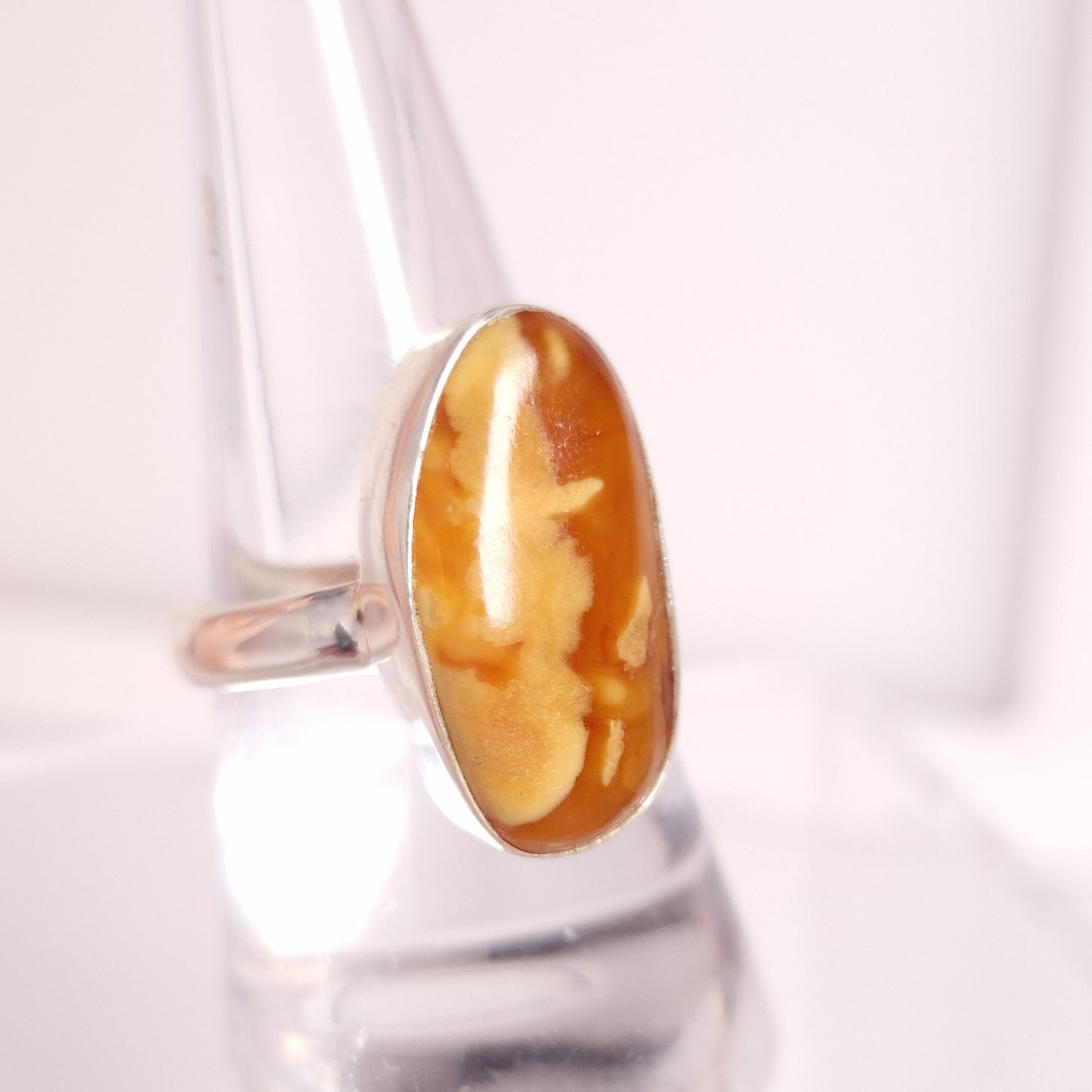 BUTTERSCOTCH AMBER RING set in STERLING SILVER 3SSBAR2