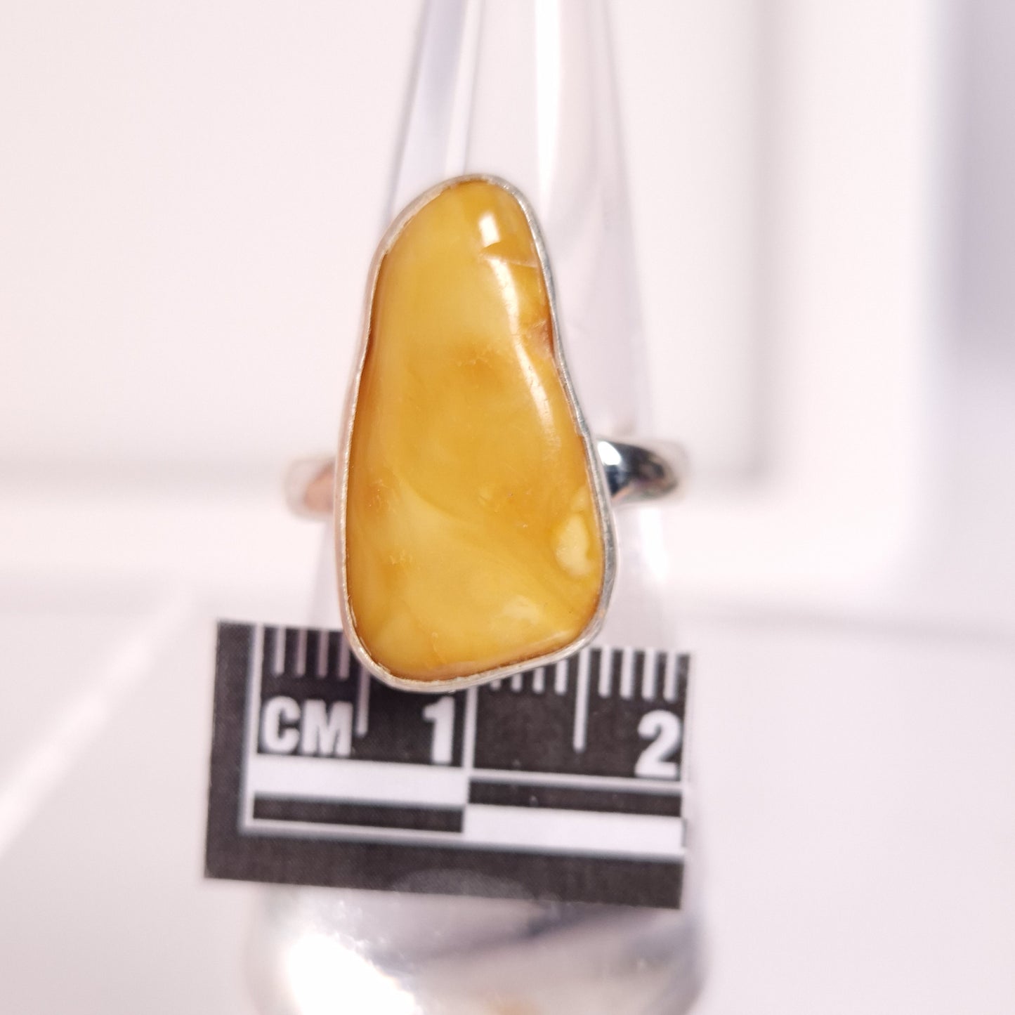 BUTTERSCOTCH AMBER RING set in STERLING SILVER 3SSBAR1