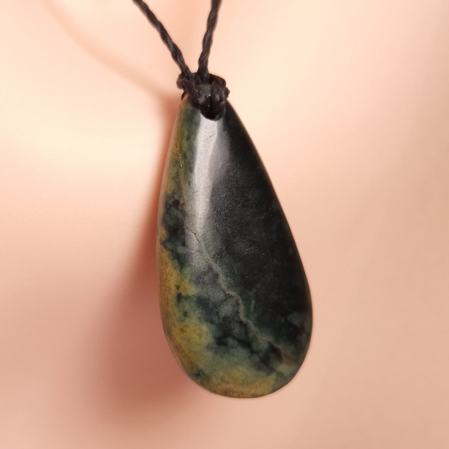 GUATEMALAN JADE NECKLACE 3SSGJN2