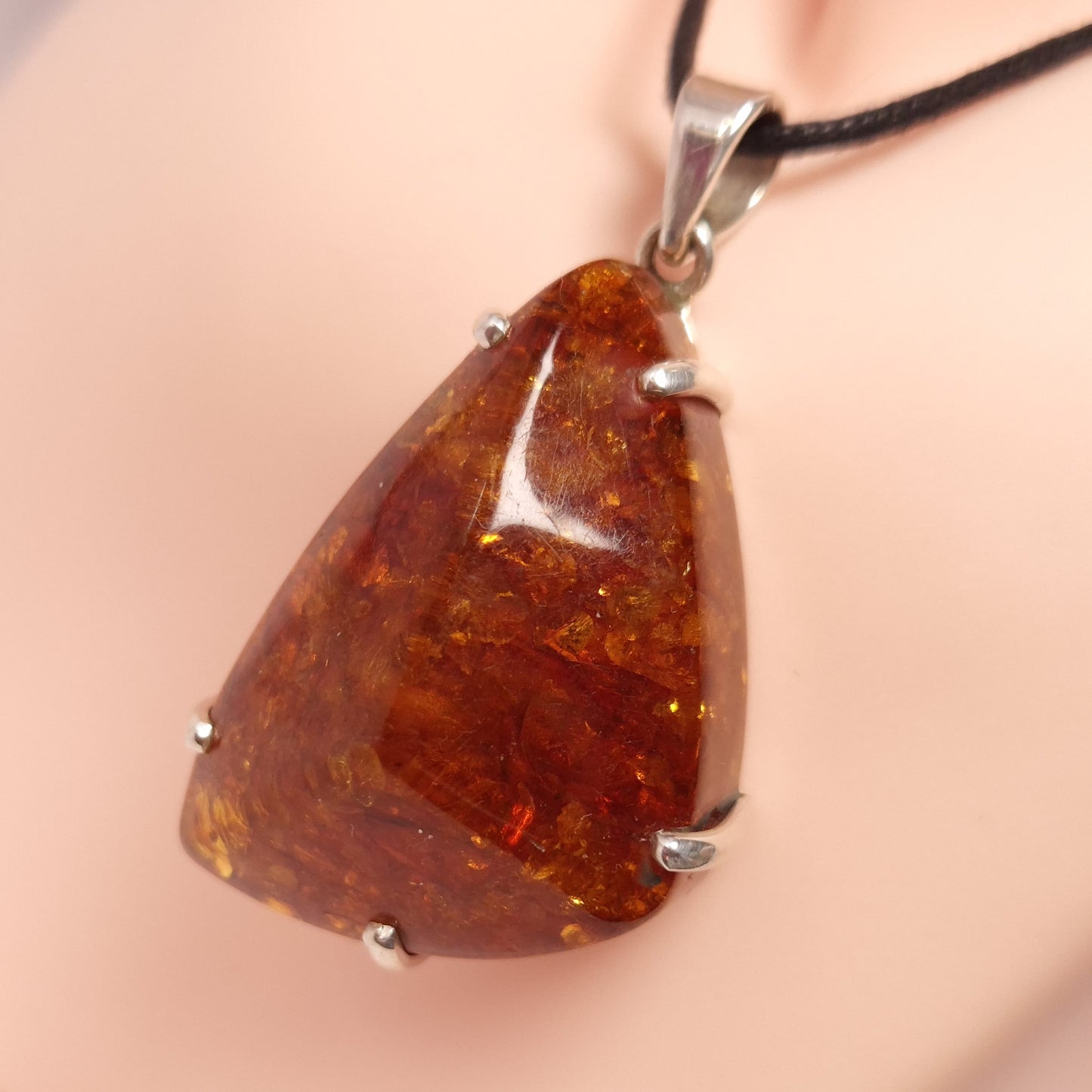 LARGE AMBER PENDANT set in STERLING SILVER 3SSLAP1