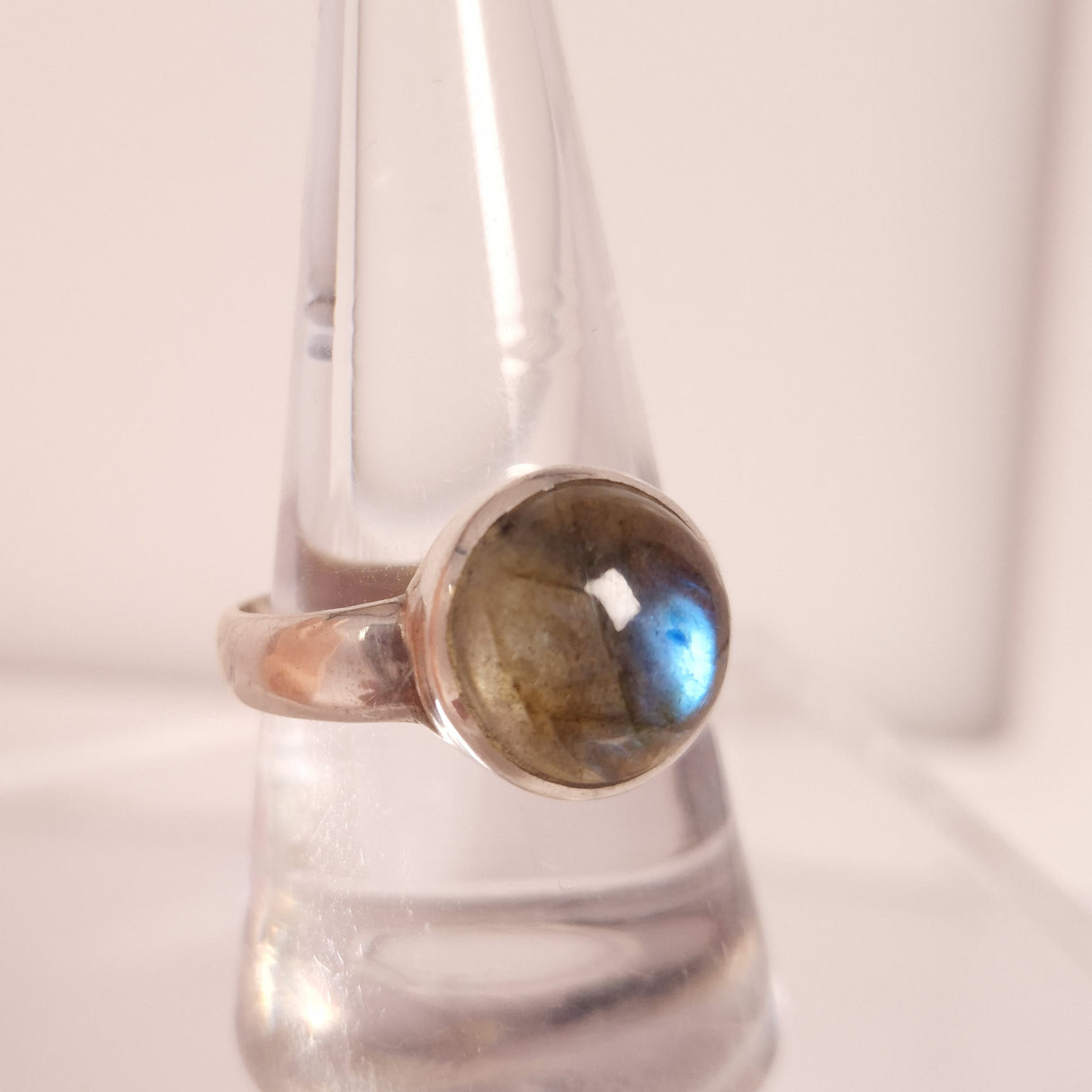 LABRADORITE RING set in STERLING SILVER 3SSLABR1