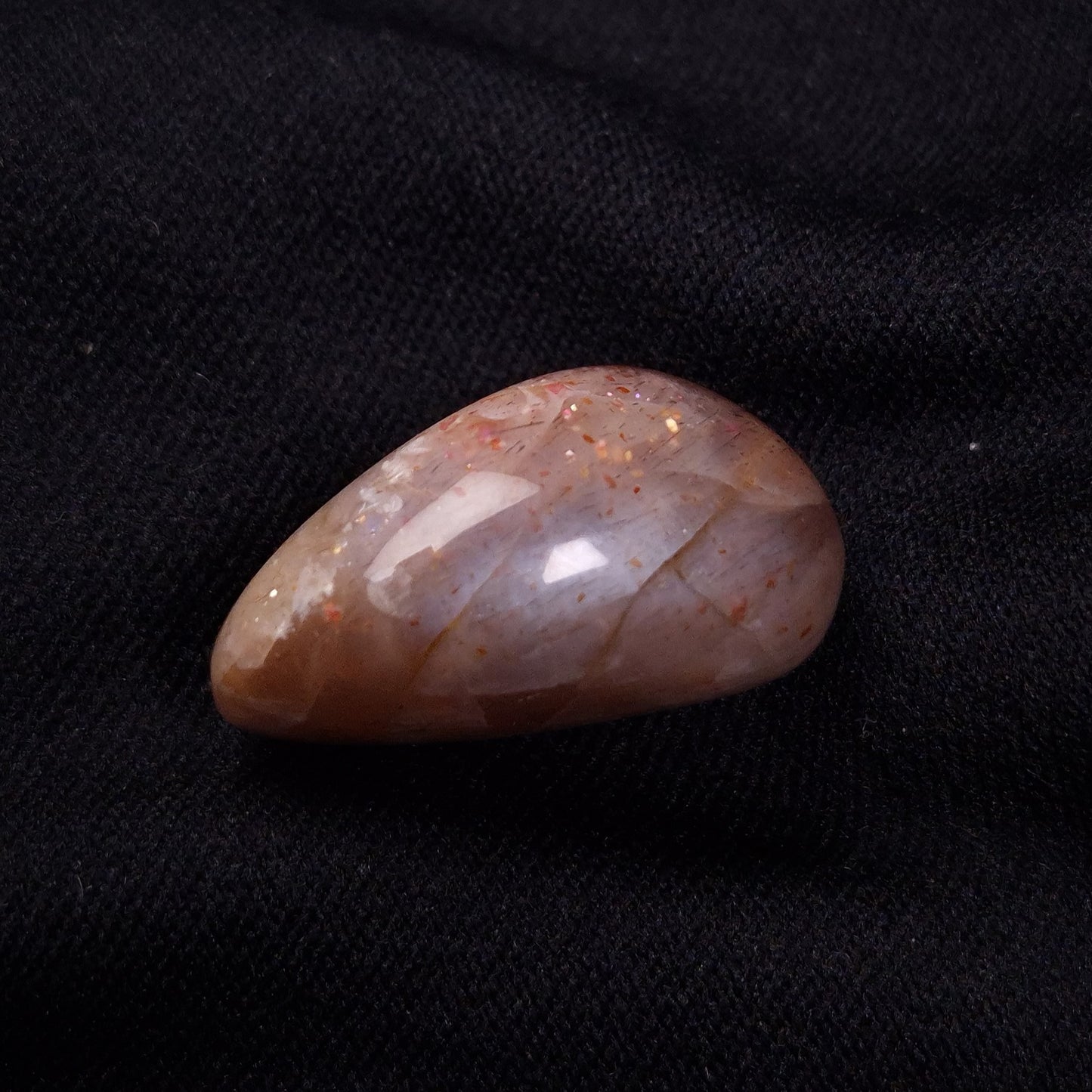 RAINBOW LATTICE SUNSTONE TUMBLE, Australia XLT009