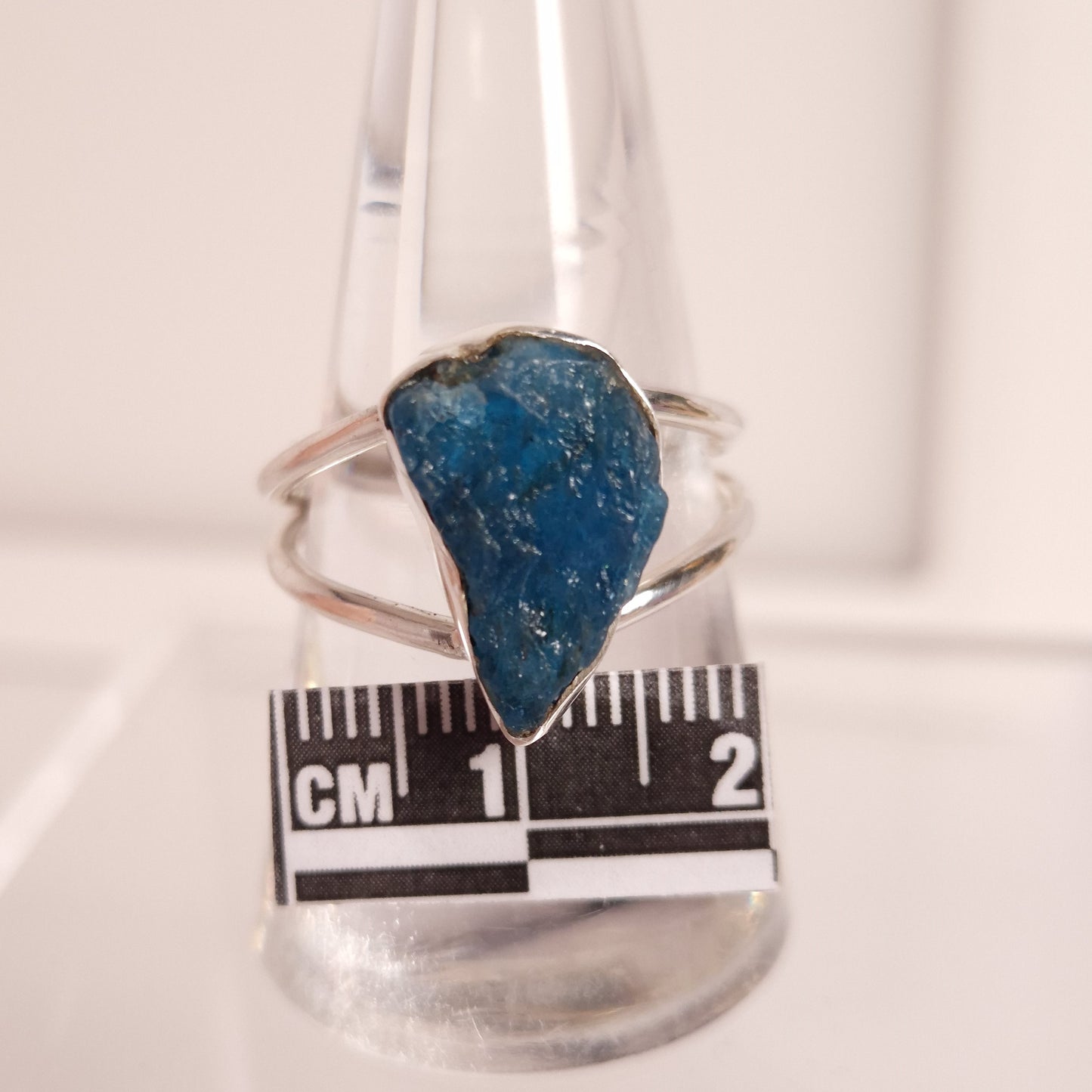RAW BLUE APATITE RING set in STERLING SILVER 3SSRBA1