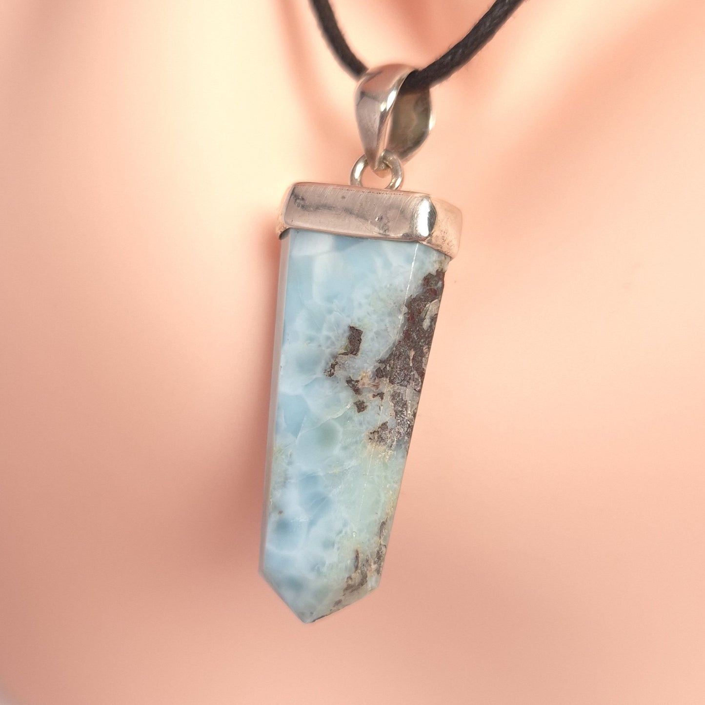 LARIMAR POINT PENDANT set in STERLING SILVER 3SSLPP