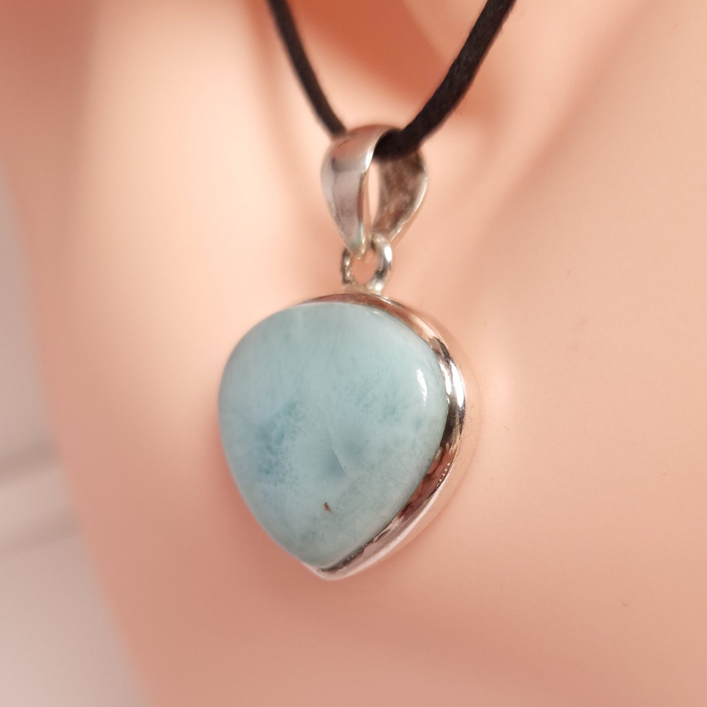LARIMAR PENDANT set in STERLING SILVER 3SSLMP1