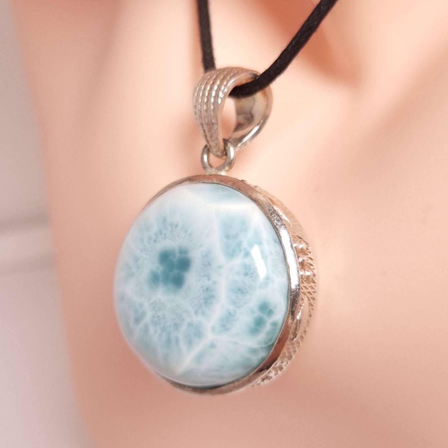 LARIMAR PENDANT set in STERLING SILVER 3SSLMP3