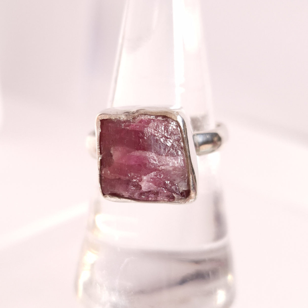 NATURAL PINK TOURMALINE RING set in STERLING SILVER 3SSRPT3