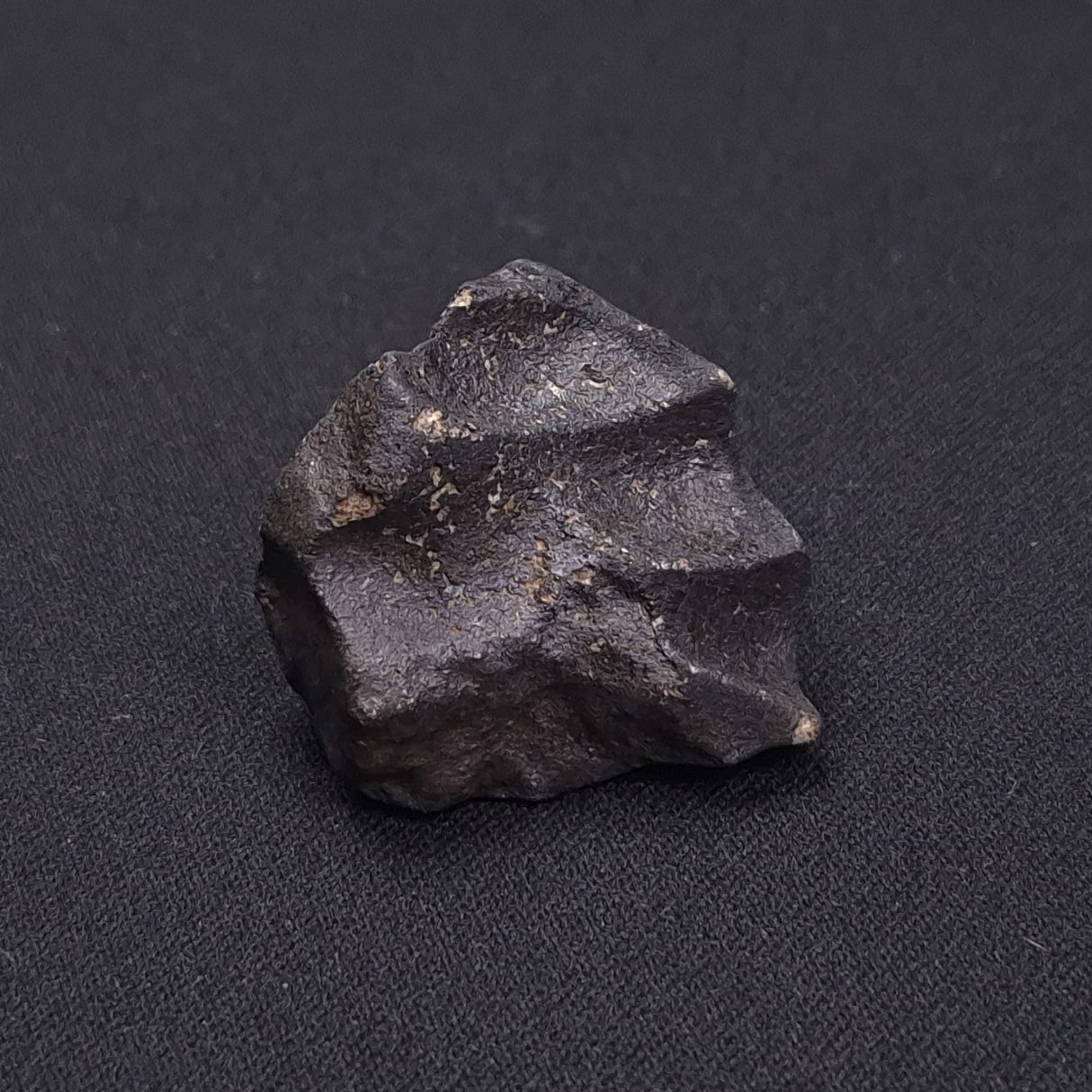 WILUNA METEORITE, H5 Chondrite, Australia YWM022