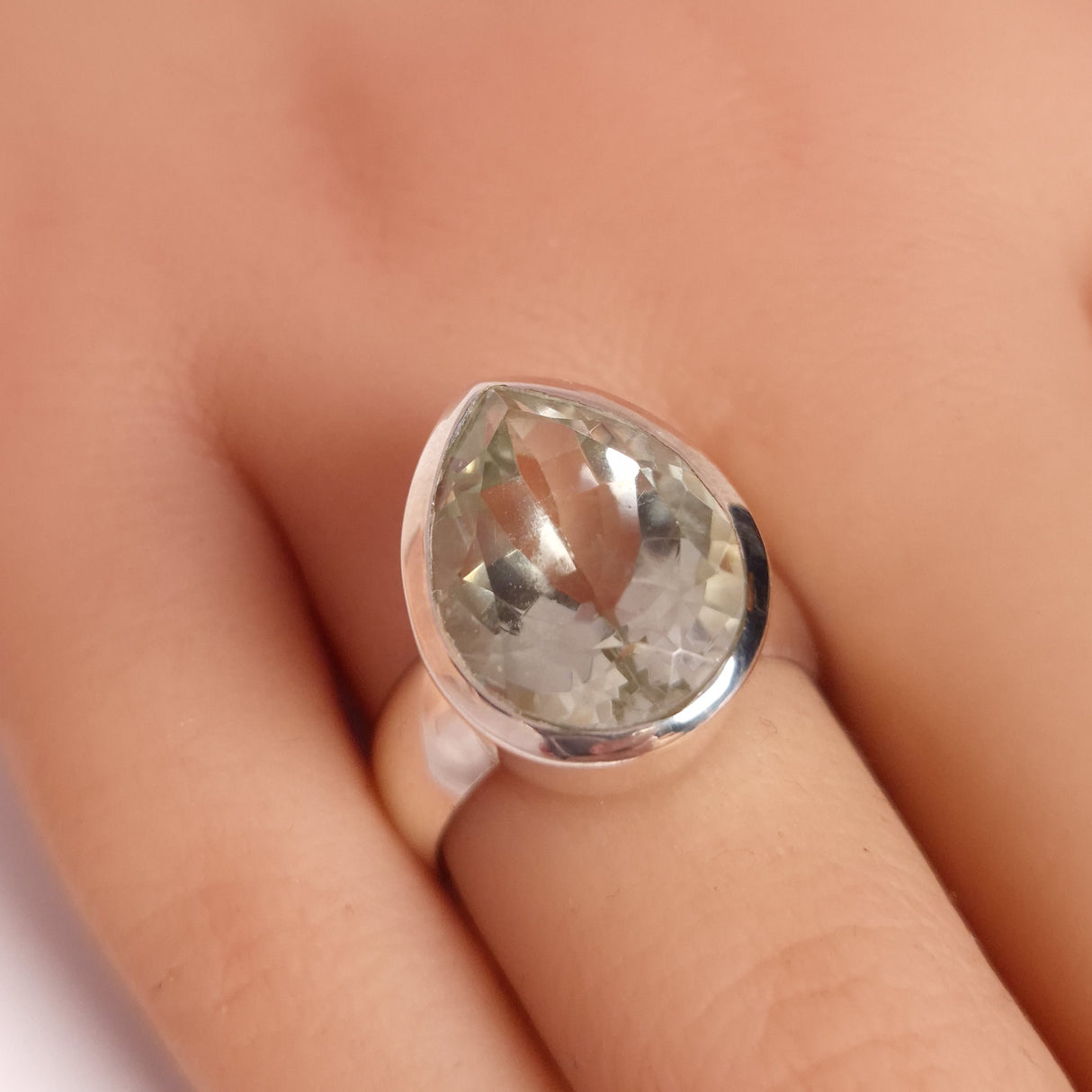 PRASIOLITE RING set in STERLING SILVER 3SSPR2
