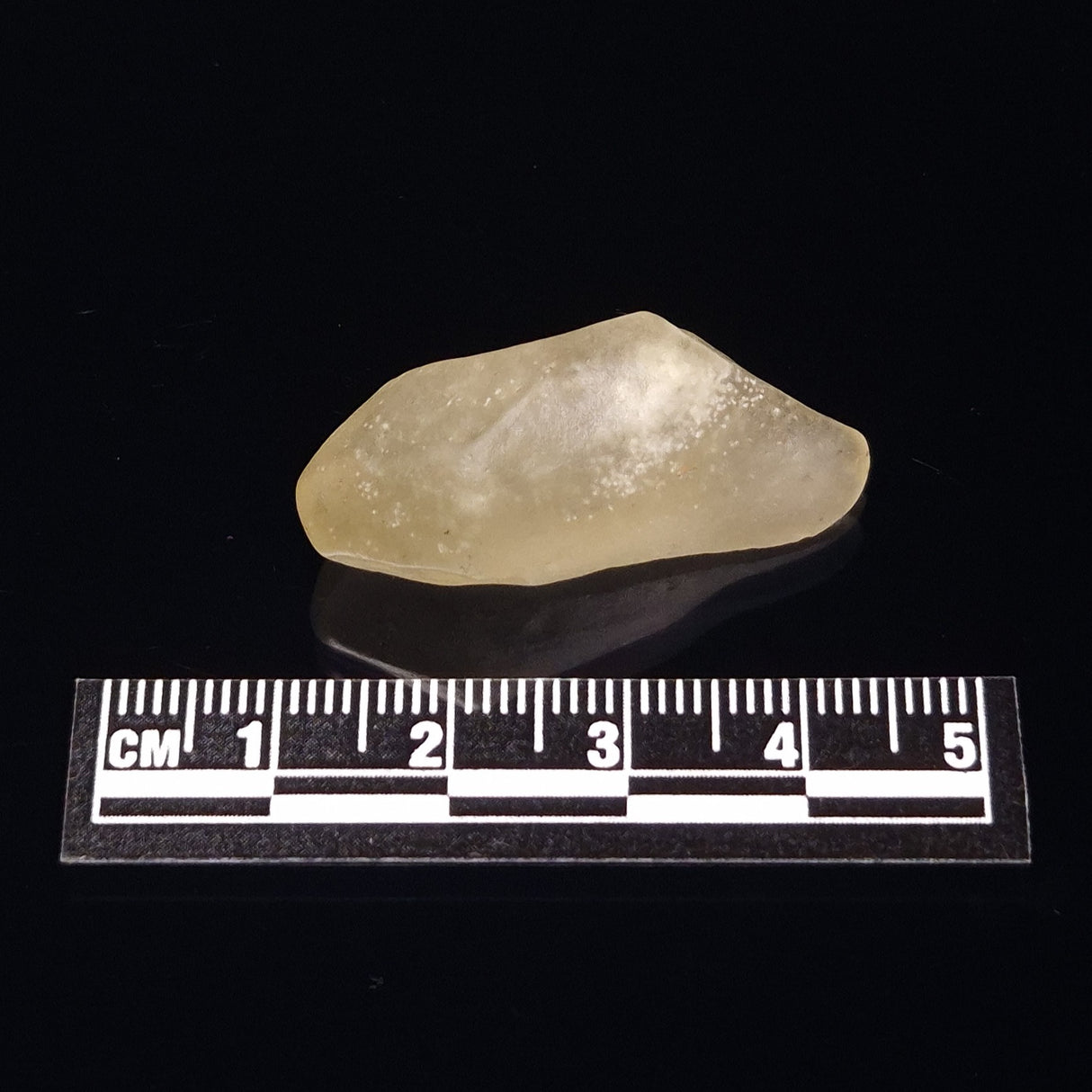 LIBYAN DESERT GLASS IMPACTITE, Eastern Sahara Desert XDG003