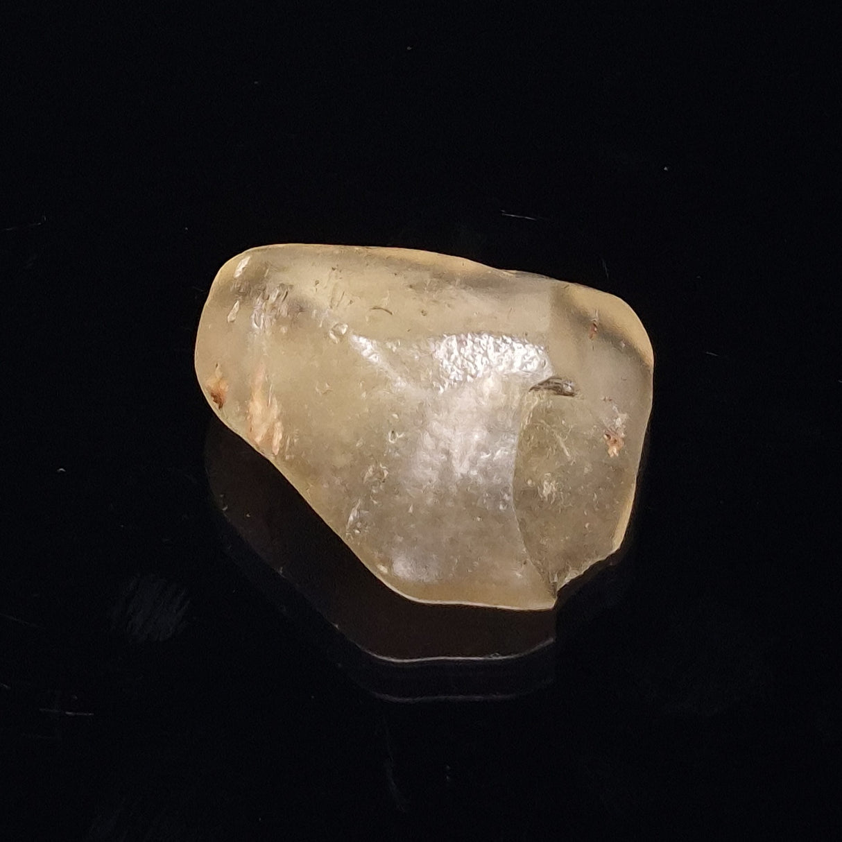 LIBYAN DESERT GLASS IMPACTITE, Eastern Sahara Desert XDG004