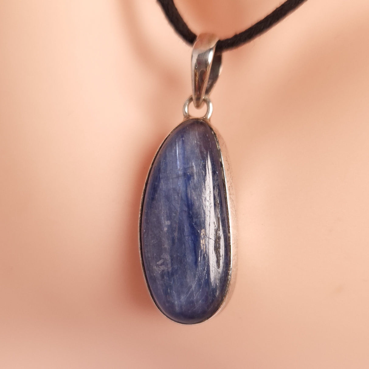 KYANITE PENDANT set in STERLING SILVER 3SSKP2